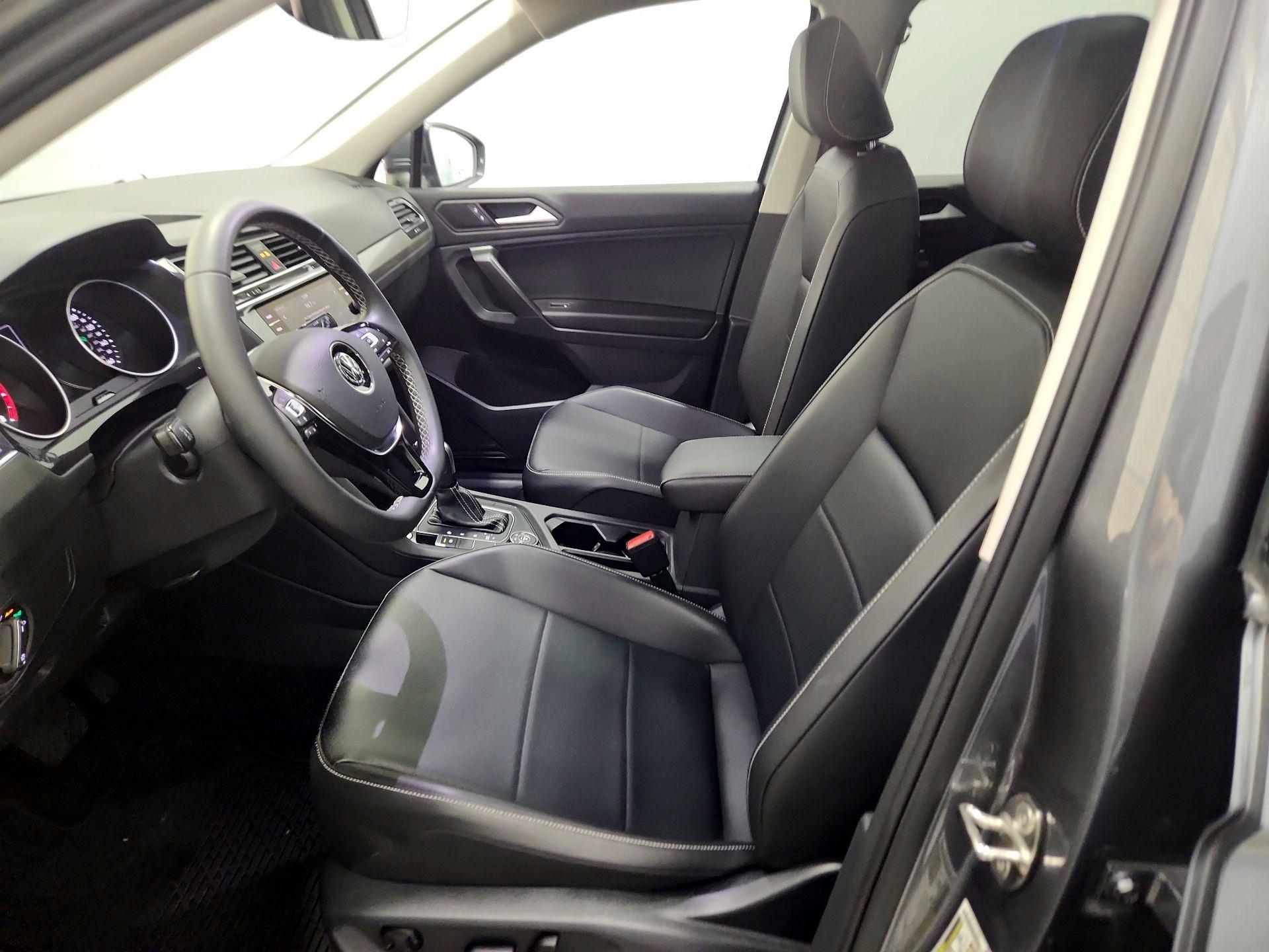 Thumbnail: 2021 Volkswagen Tiguan - 11