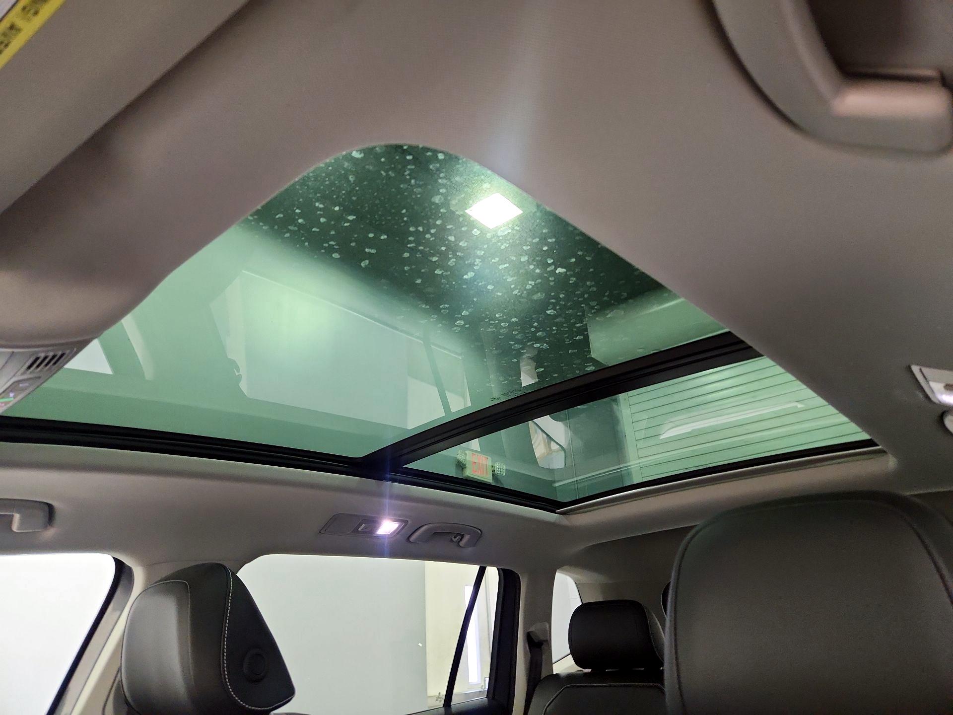 Thumbnail: 2021 Volkswagen Tiguan - 19