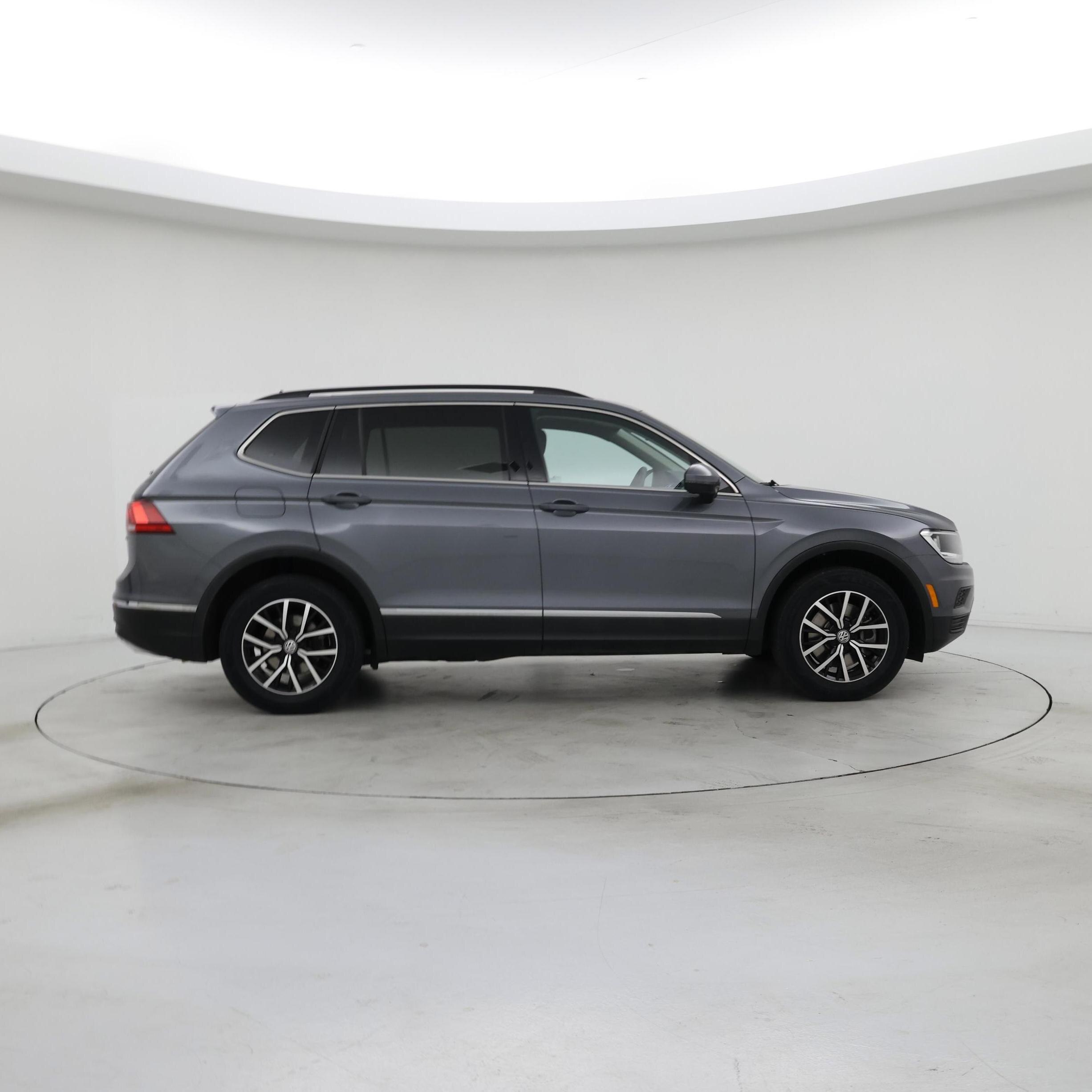 Thumbnail: 2021 Volkswagen Tiguan - 7