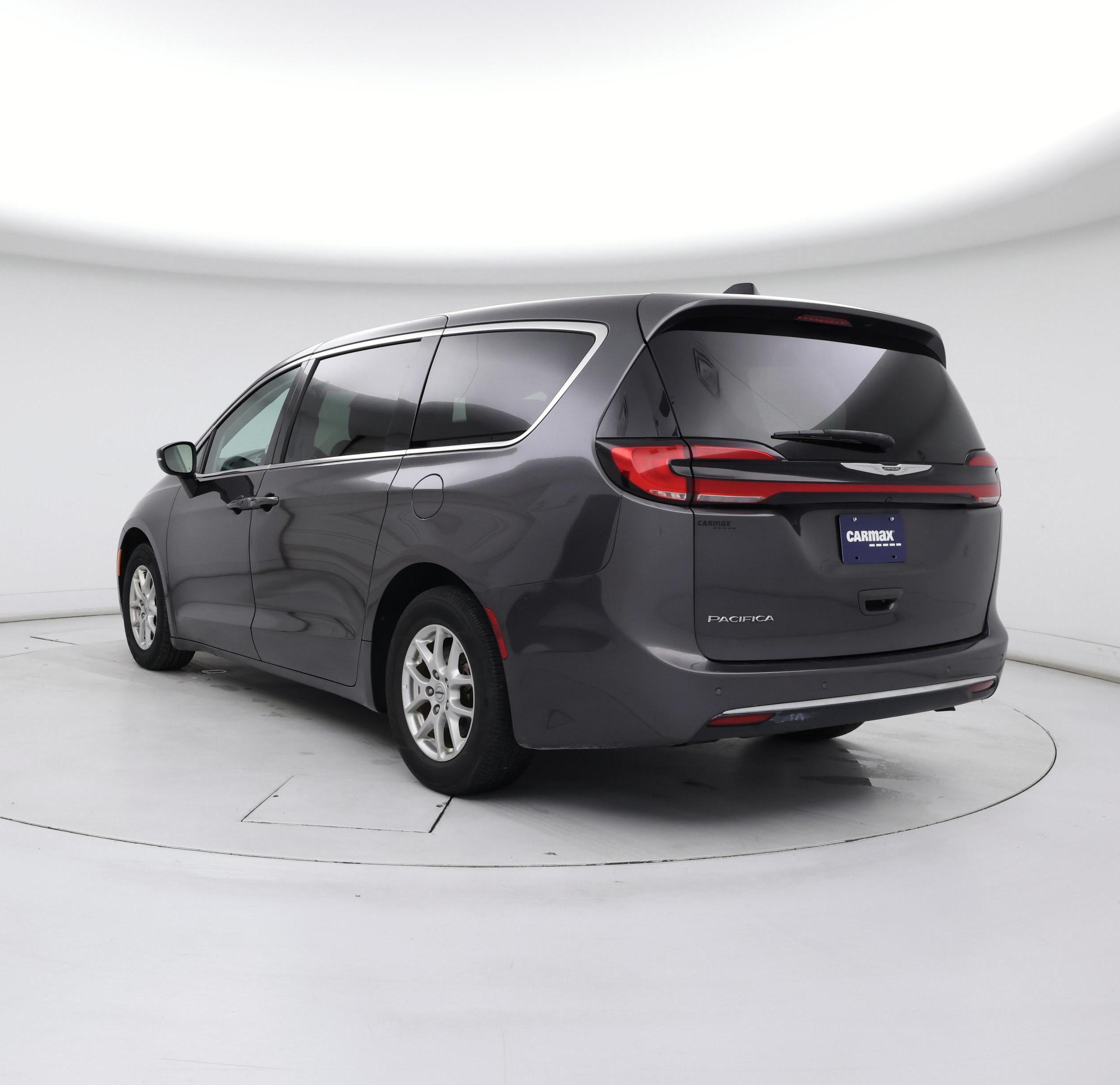 Thumbnail: 2023 Chrysler Pacifica - 2