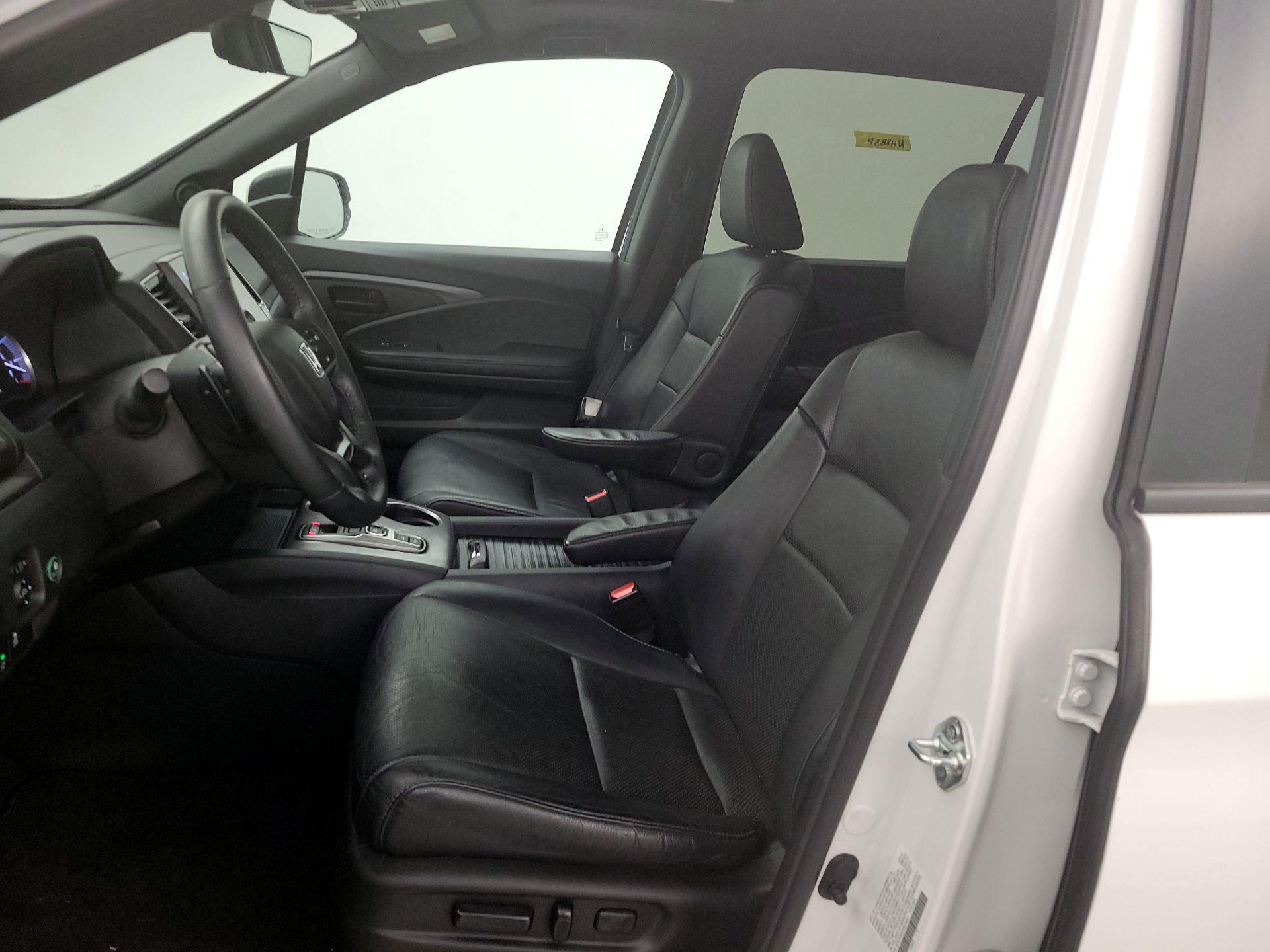 Thumbnail: 2023 Honda Passport - 11