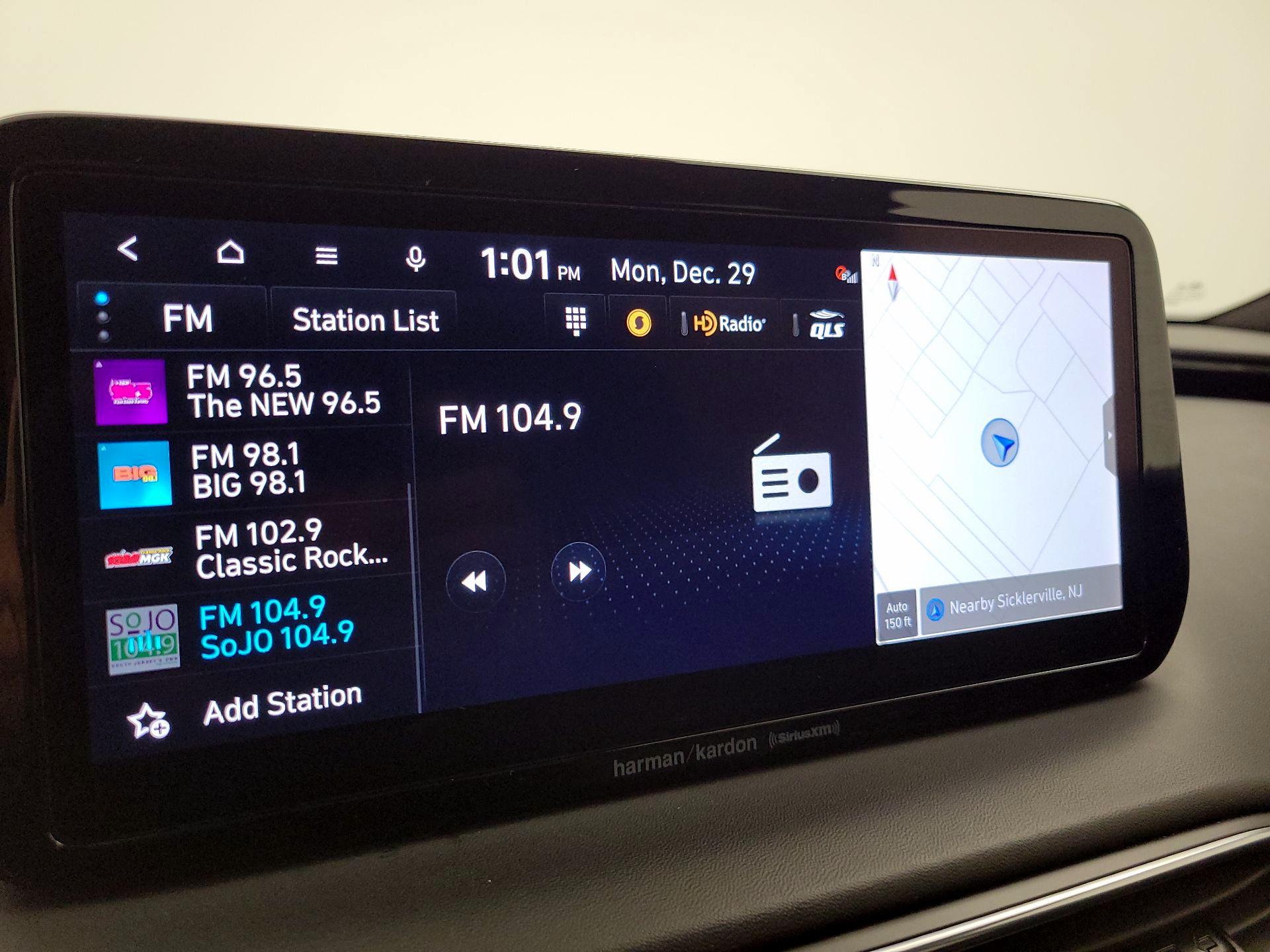 Thumbnail: 2023 Hyundai Santa Fe - 16