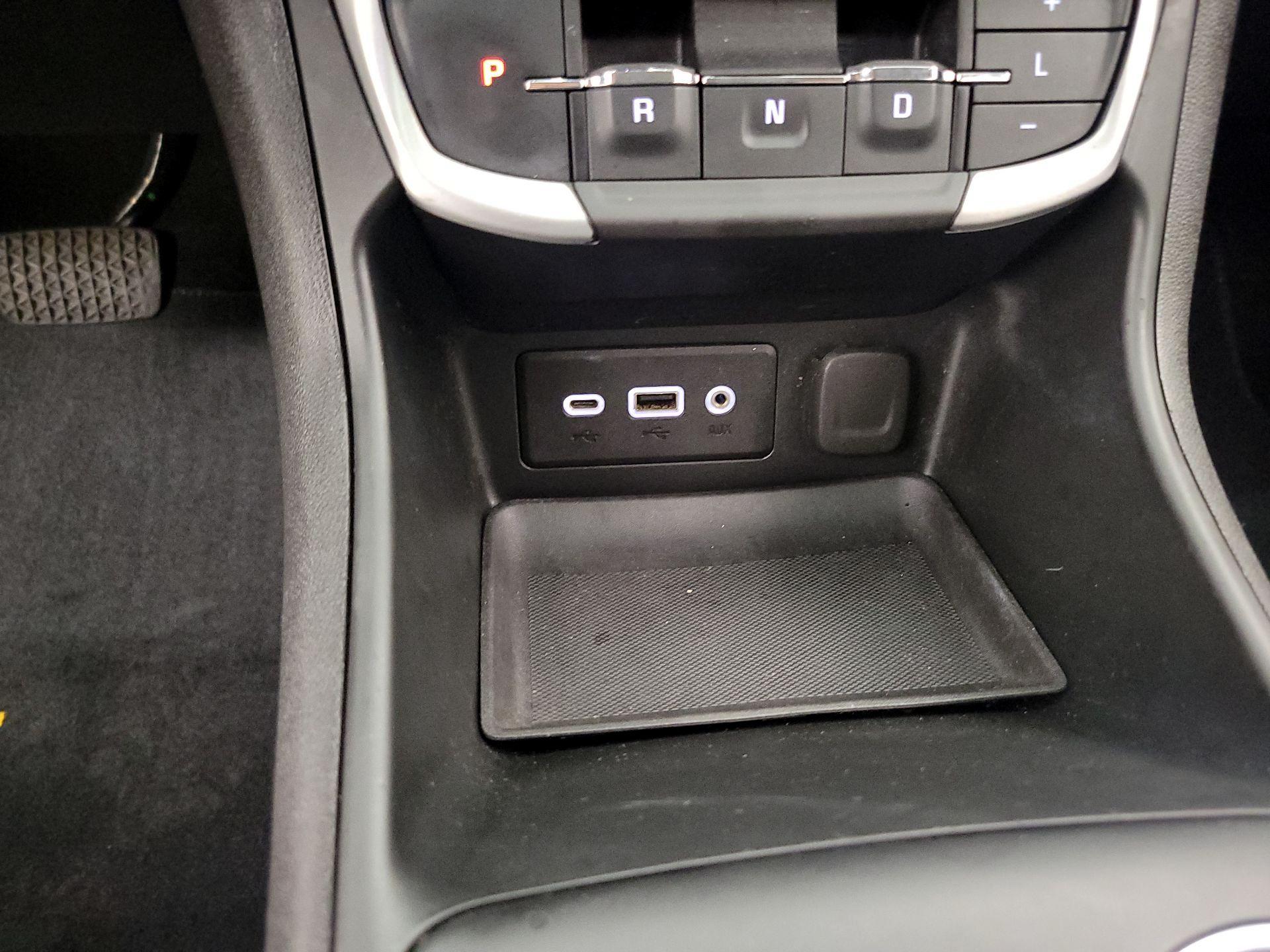 Thumbnail: 2023 GMC Terrain - 18