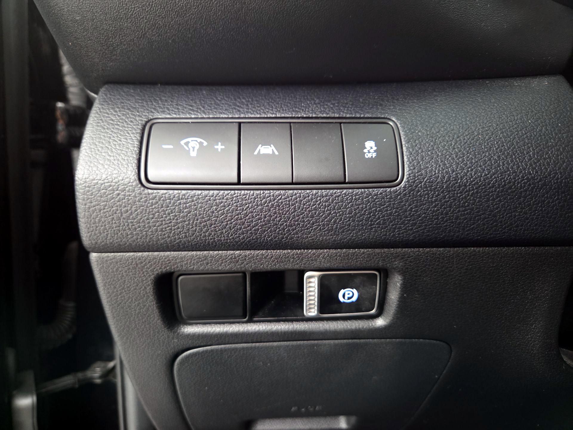 Thumbnail: 2022 Hyundai Santa Fe - 13