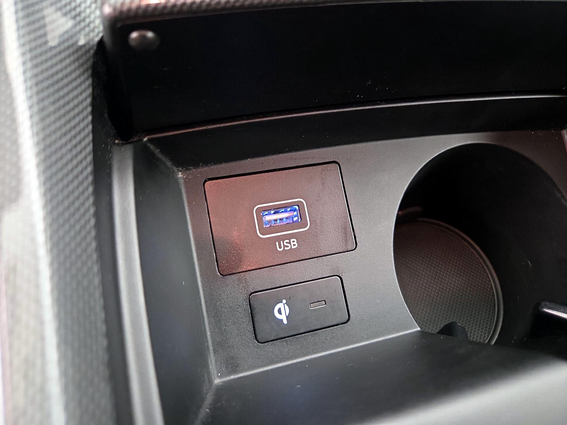 Thumbnail: 2022 Hyundai Santa Fe - 18