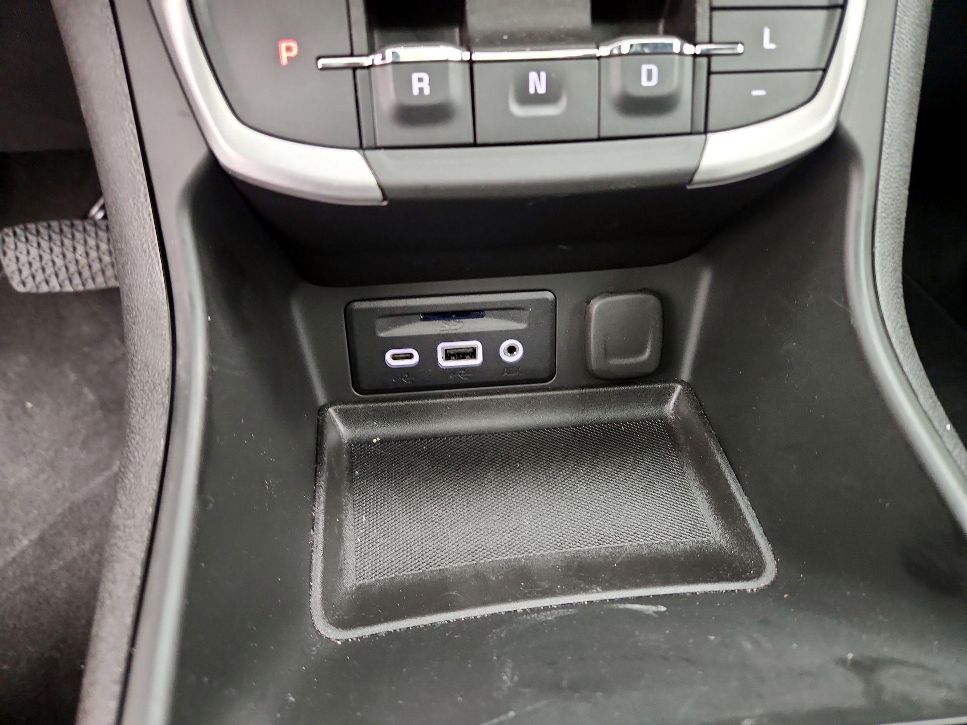 Thumbnail: 2023 GMC Terrain - 18