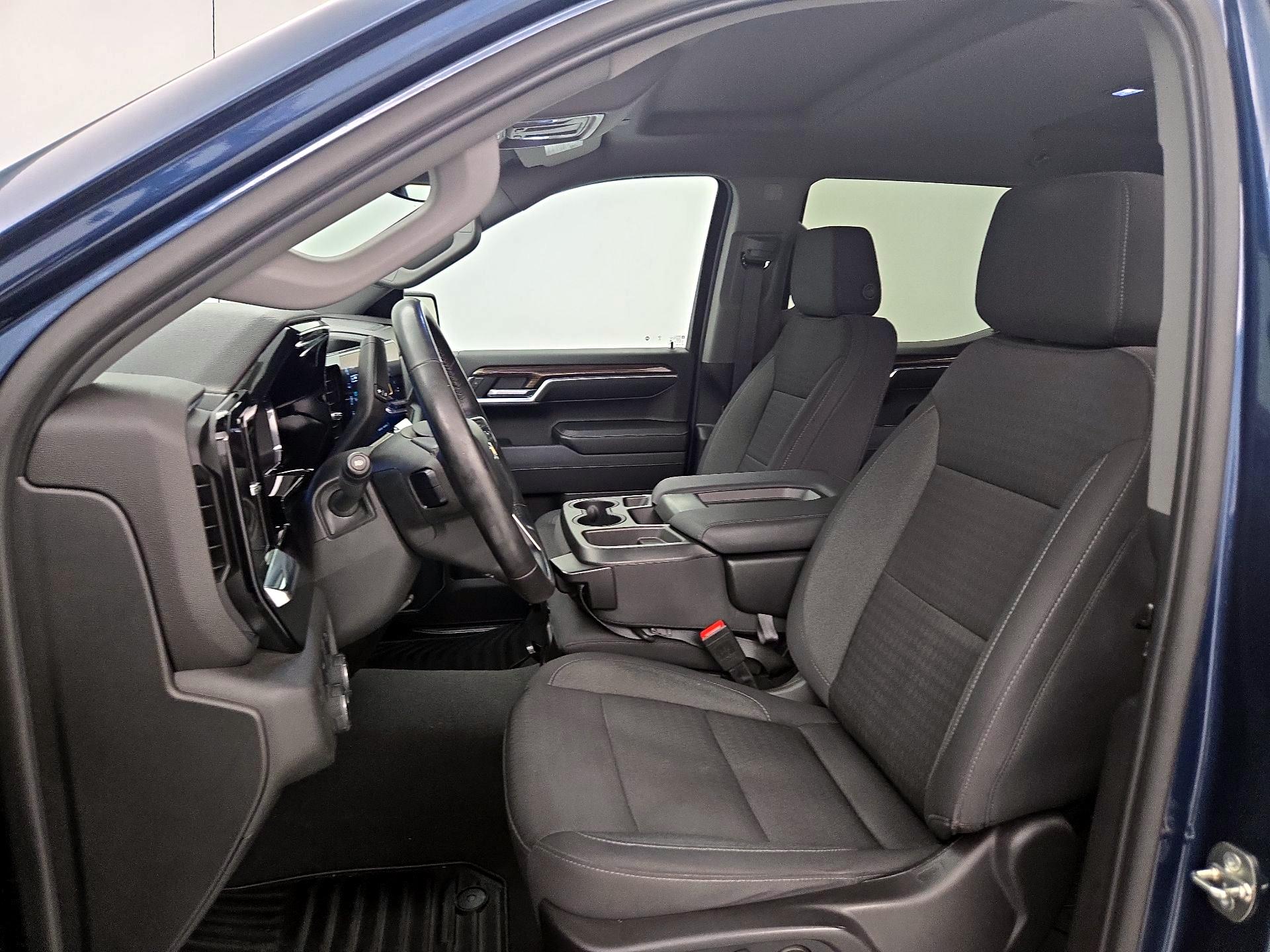 Thumbnail: 2023 Chevrolet Silverado 1500 - 11