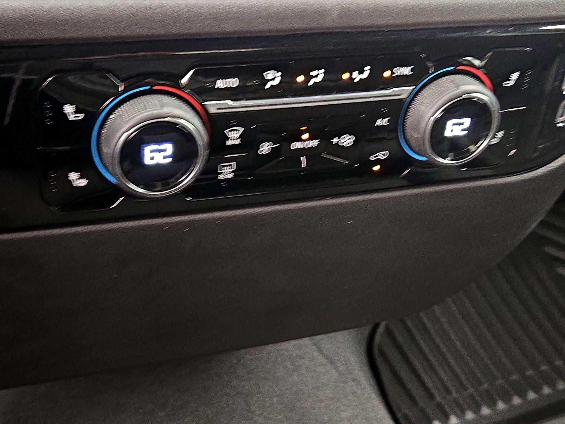 Thumbnail: 2023 Chevrolet Silverado 1500 - 17