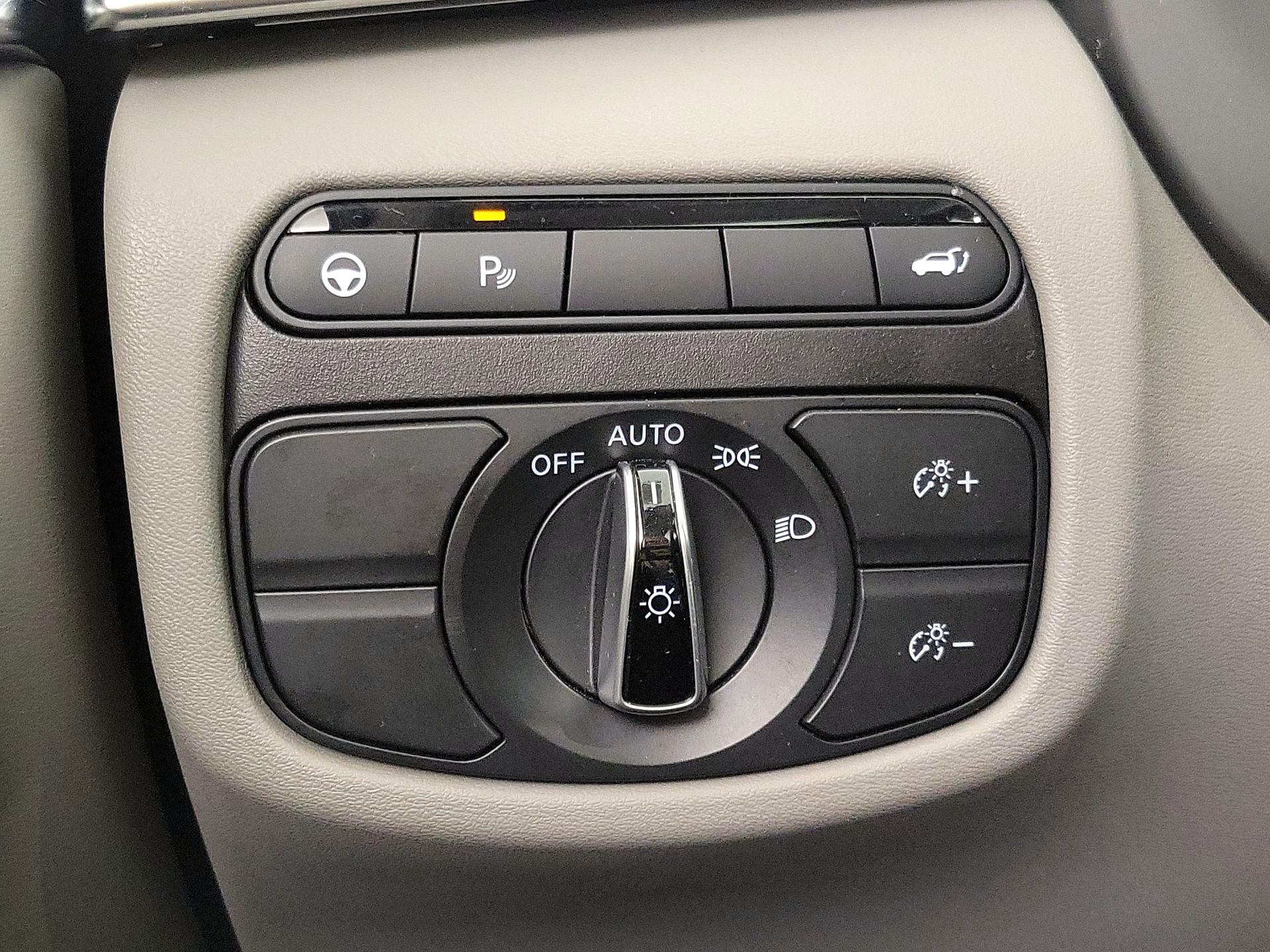 Thumbnail: 2023 INFINITI QX50 - 13