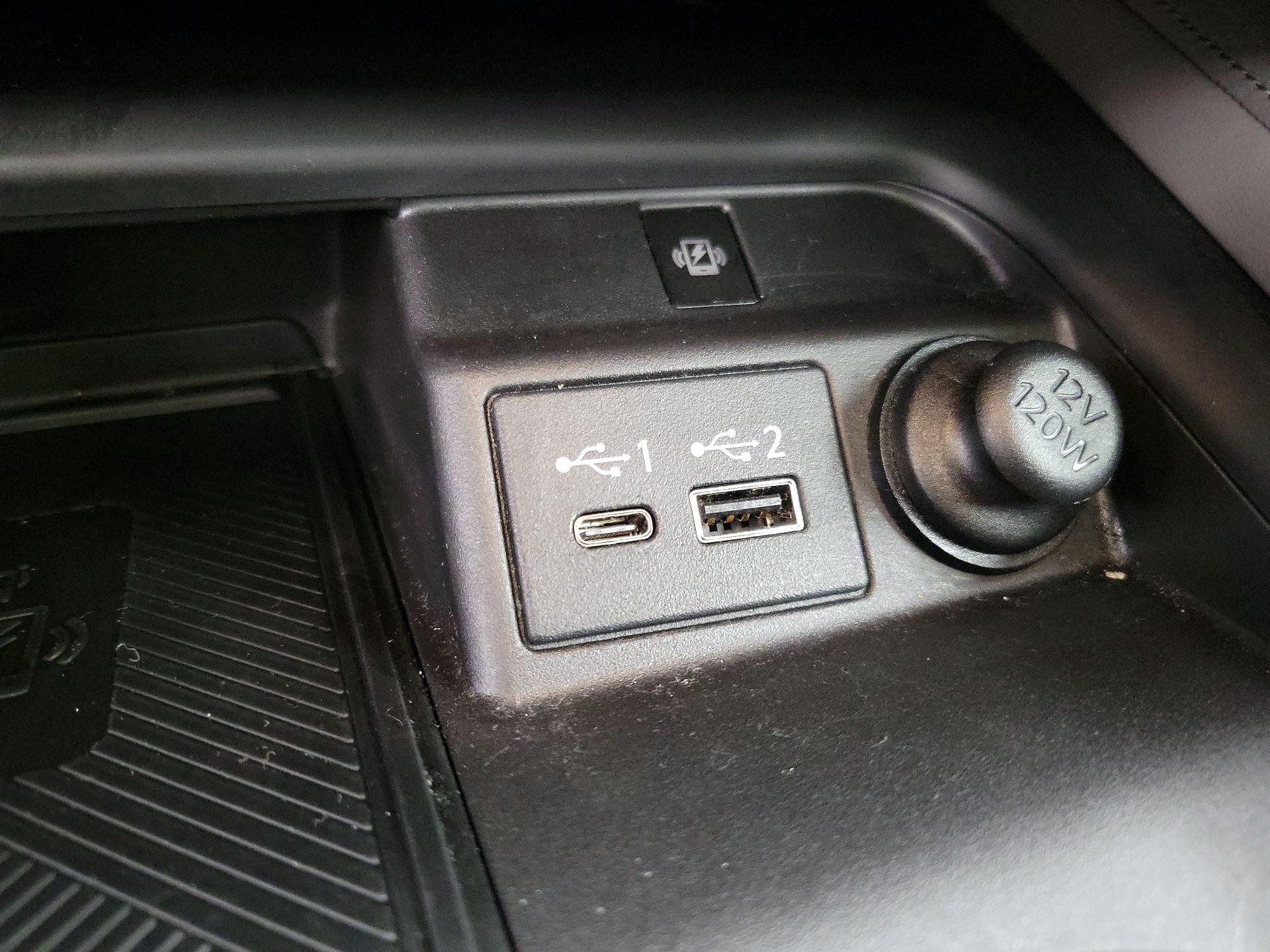 Thumbnail: 2023 INFINITI QX50 - 18