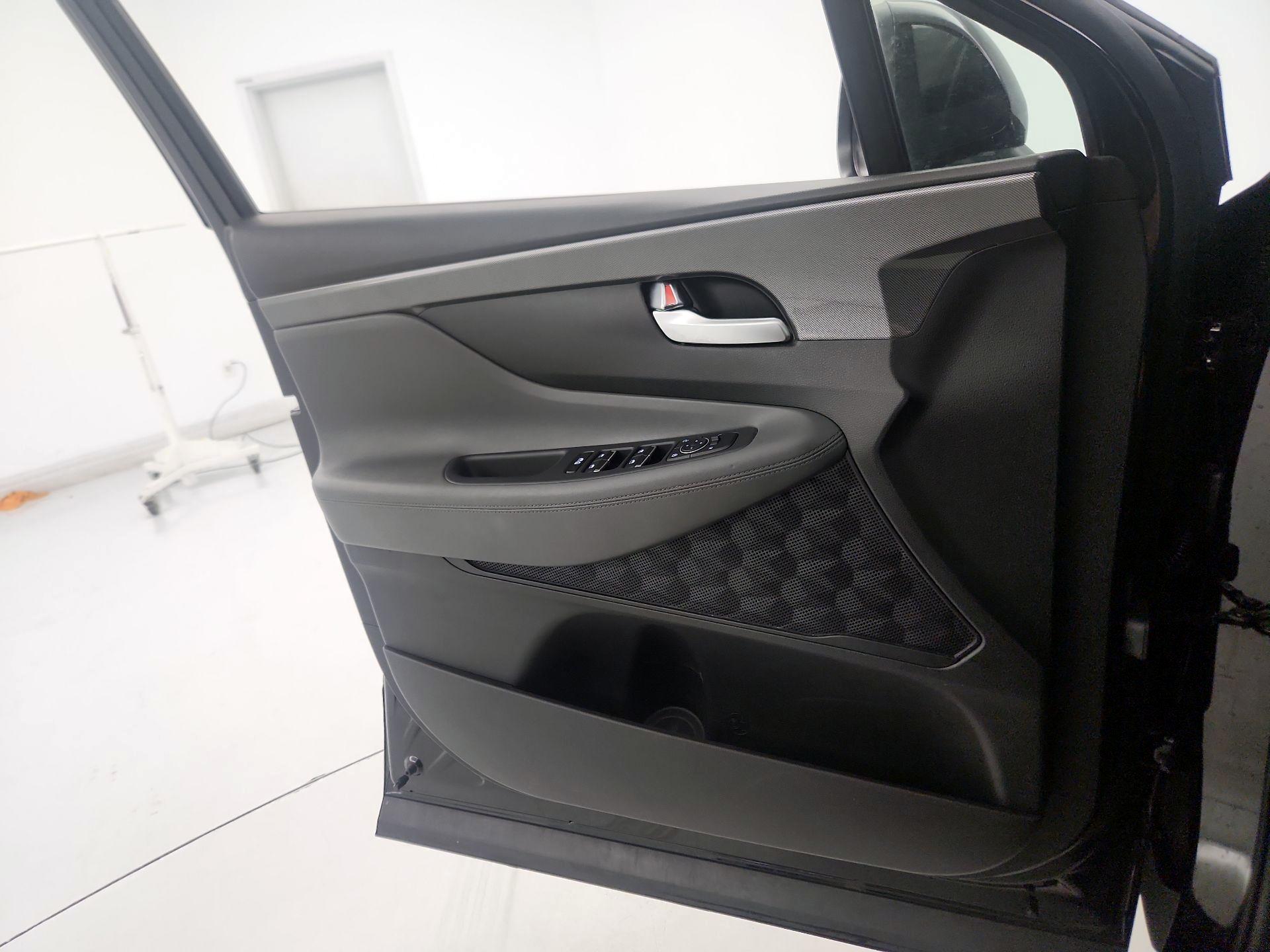 Thumbnail: 2023 Hyundai Santa Fe - 12