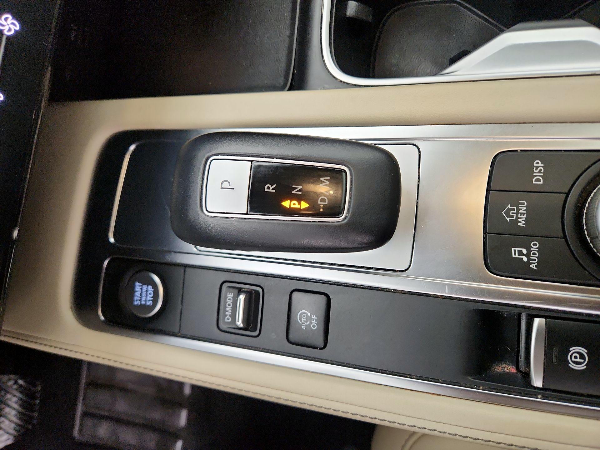 Thumbnail: 2023 INFINITI QX60 - 17