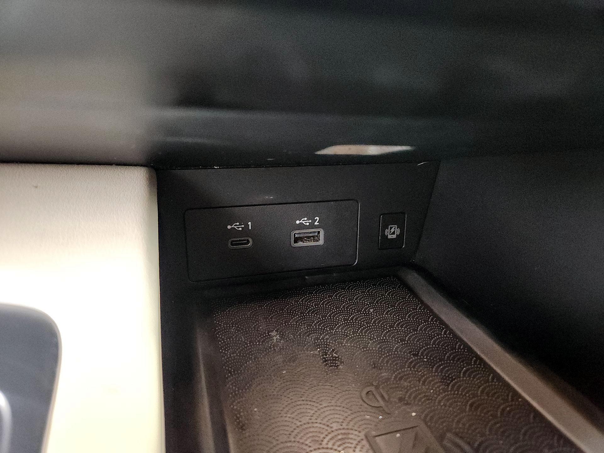 Thumbnail: 2023 INFINITI QX60 - 18