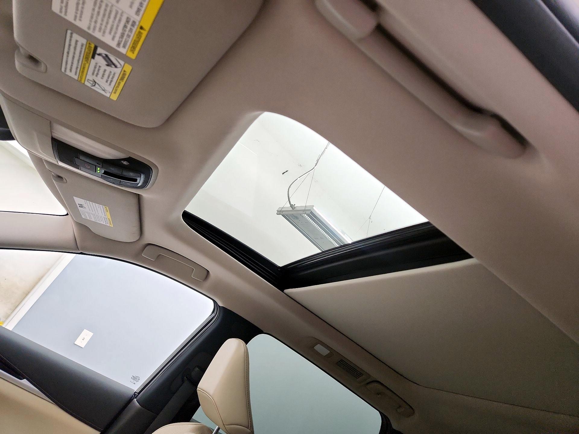 Thumbnail: 2023 INFINITI QX60 - 19