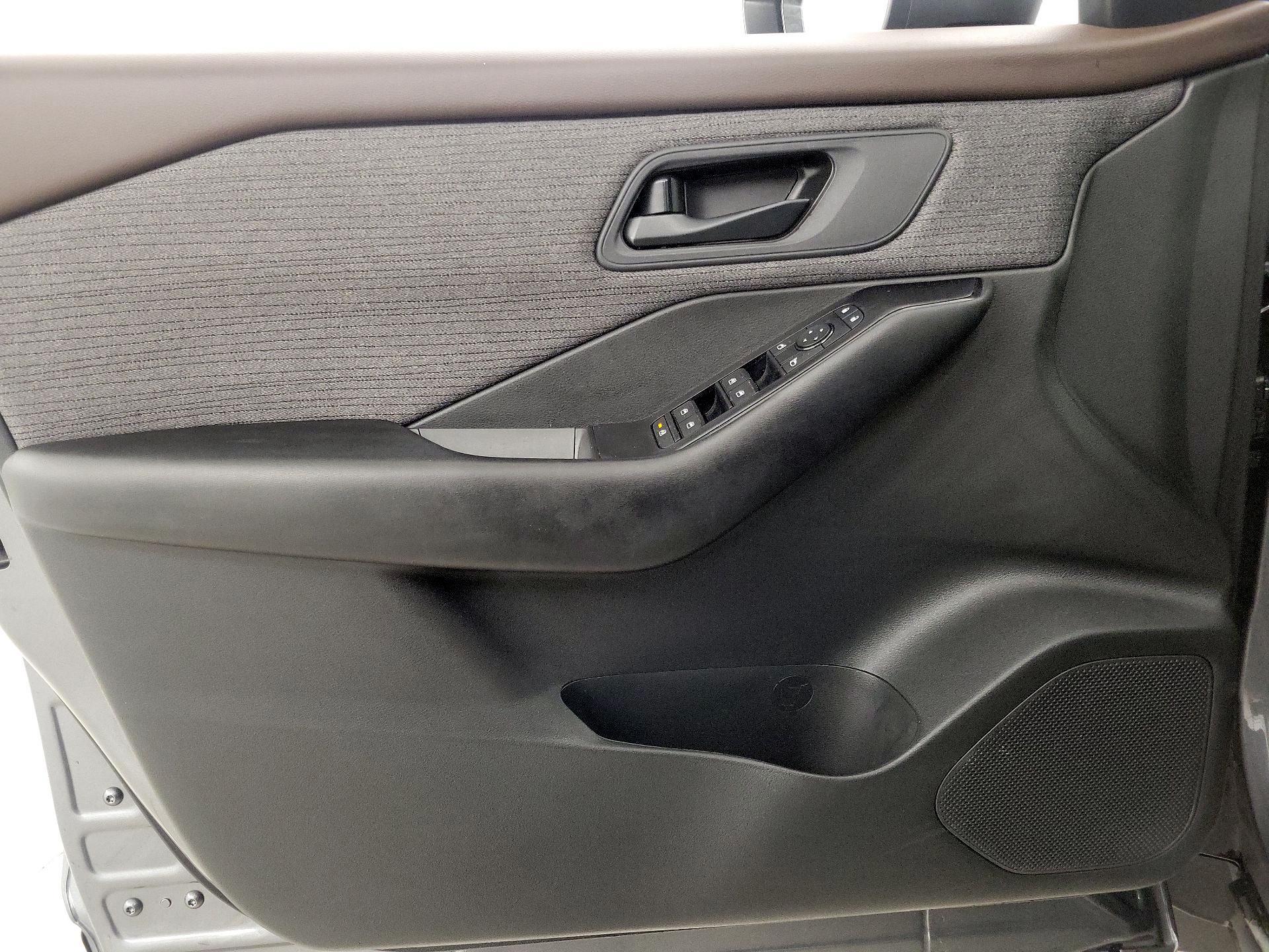 Thumbnail: 2023 Nissan Rogue - 12