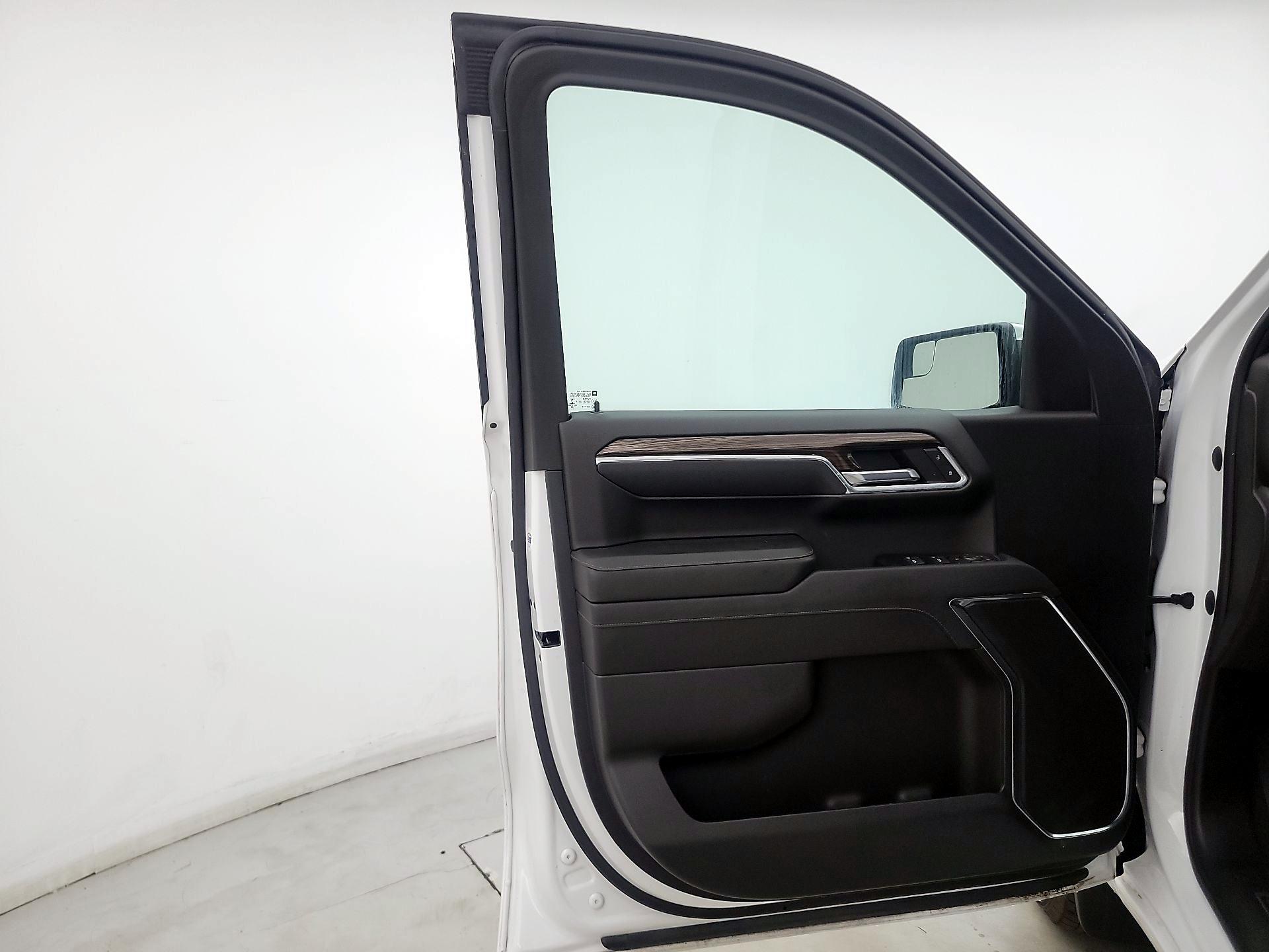 Thumbnail: 2022 Chevrolet Silverado 1500 - 12