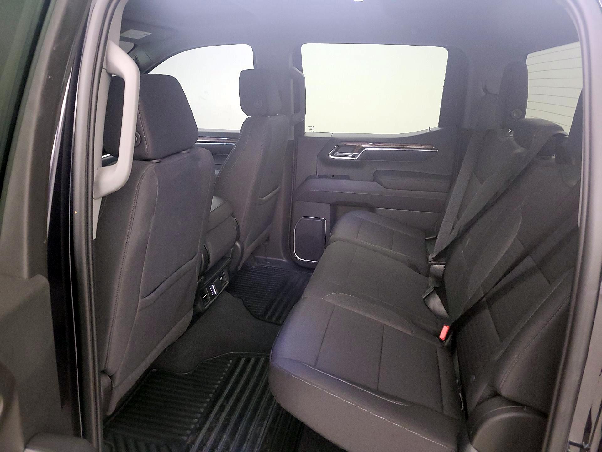 Thumbnail: 2022 Chevrolet Silverado 1500 - 19