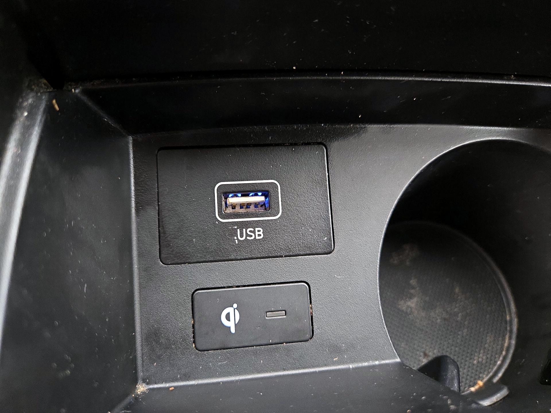 Thumbnail: 2022 Hyundai Santa Fe - 18