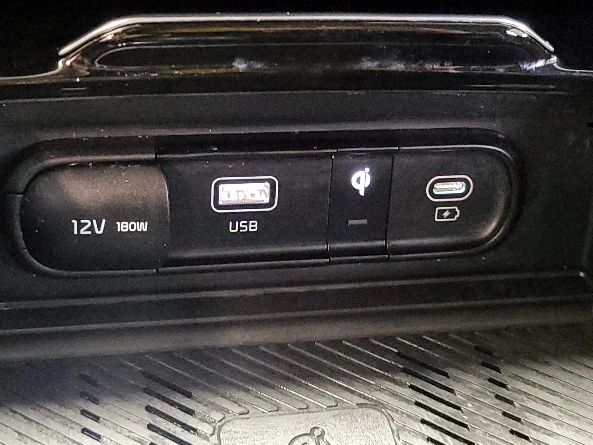 Thumbnail: 2023 Kia Sportage - 19