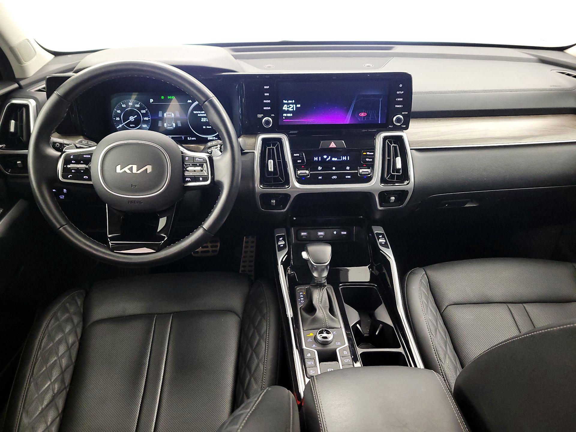 Thumbnail: 2022 Kia Sorento - 9