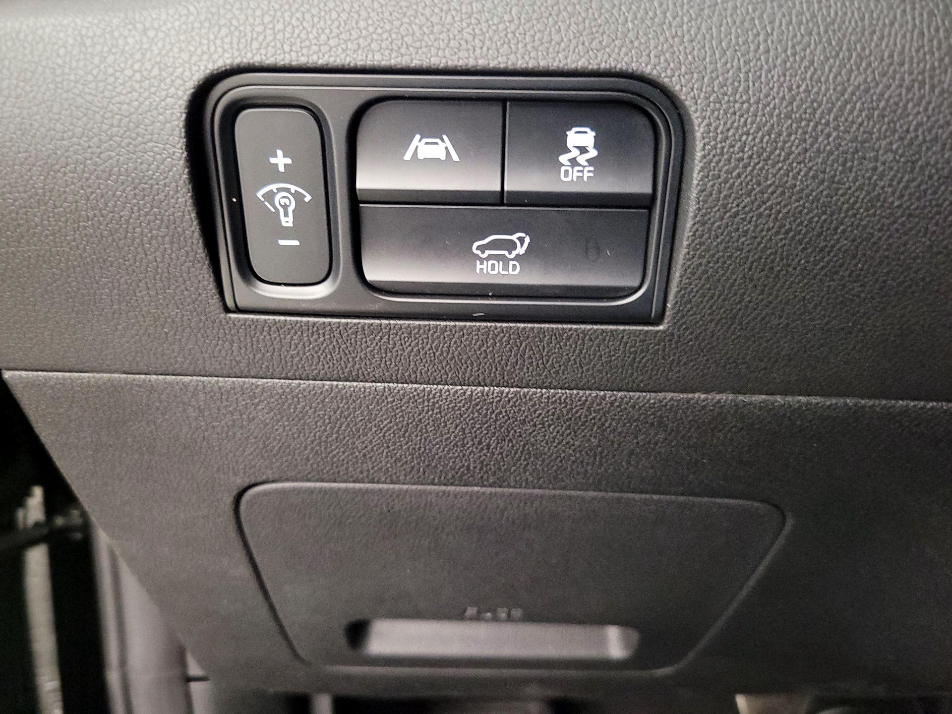 Thumbnail: 2022 Kia Sorento - 13