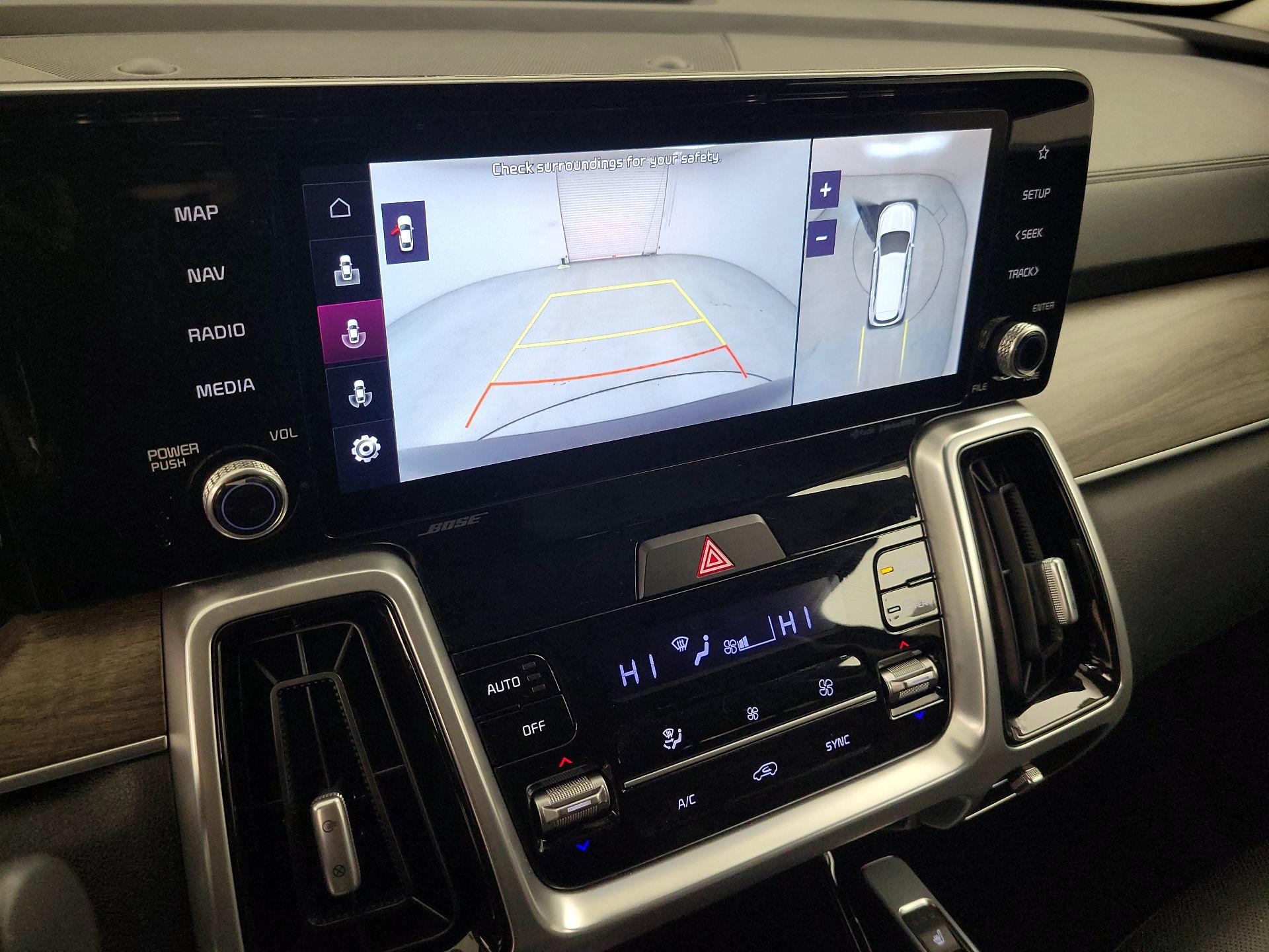 Thumbnail: 2022 Kia Sorento - 15