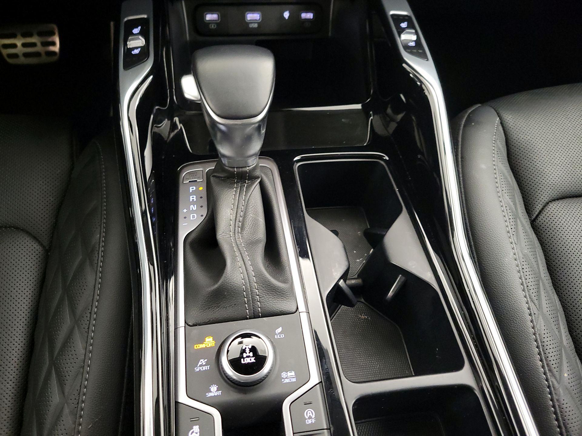 Thumbnail: 2022 Kia Sorento - 18