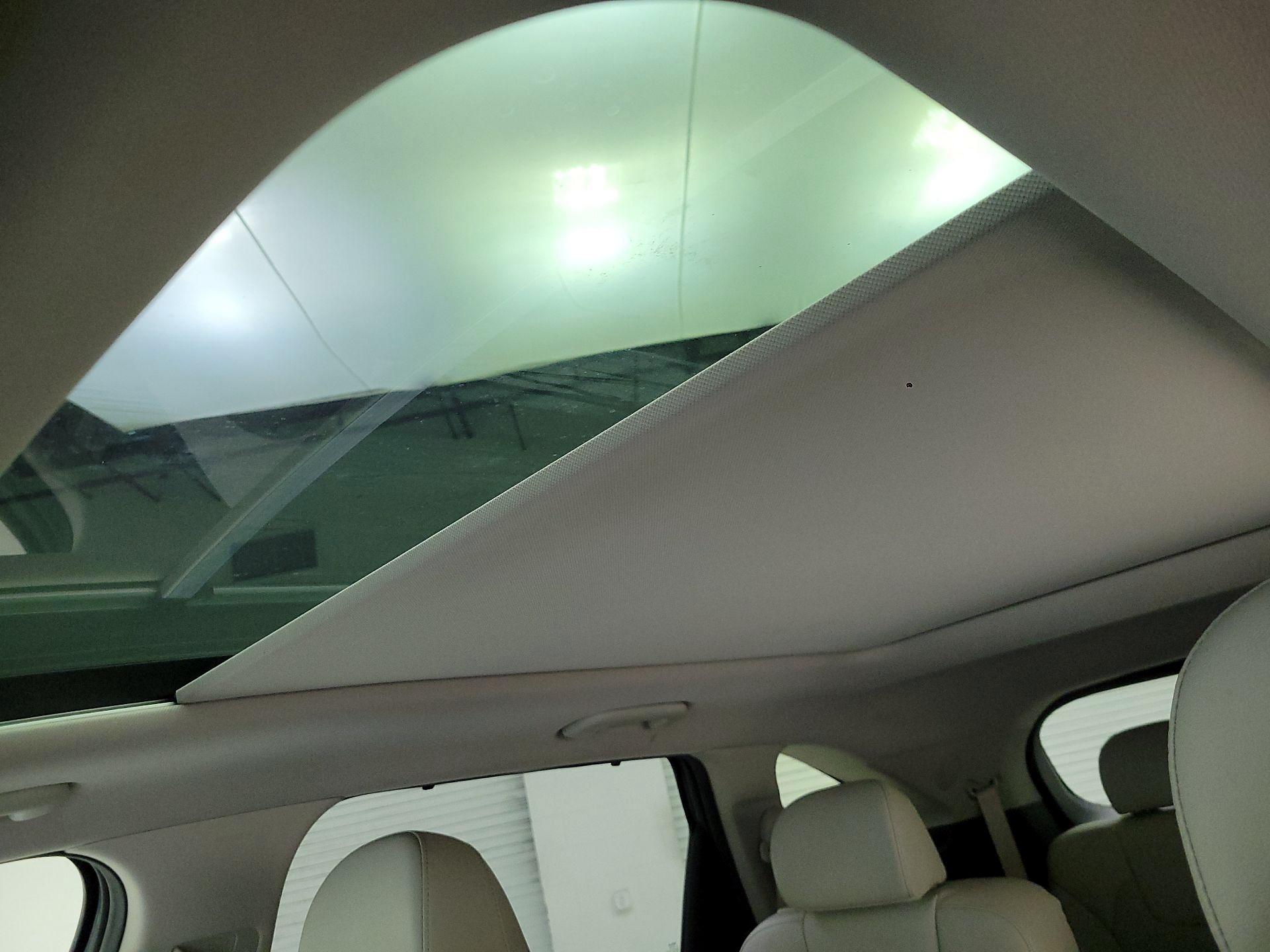 Thumbnail: 2023 Kia Sorento - 20