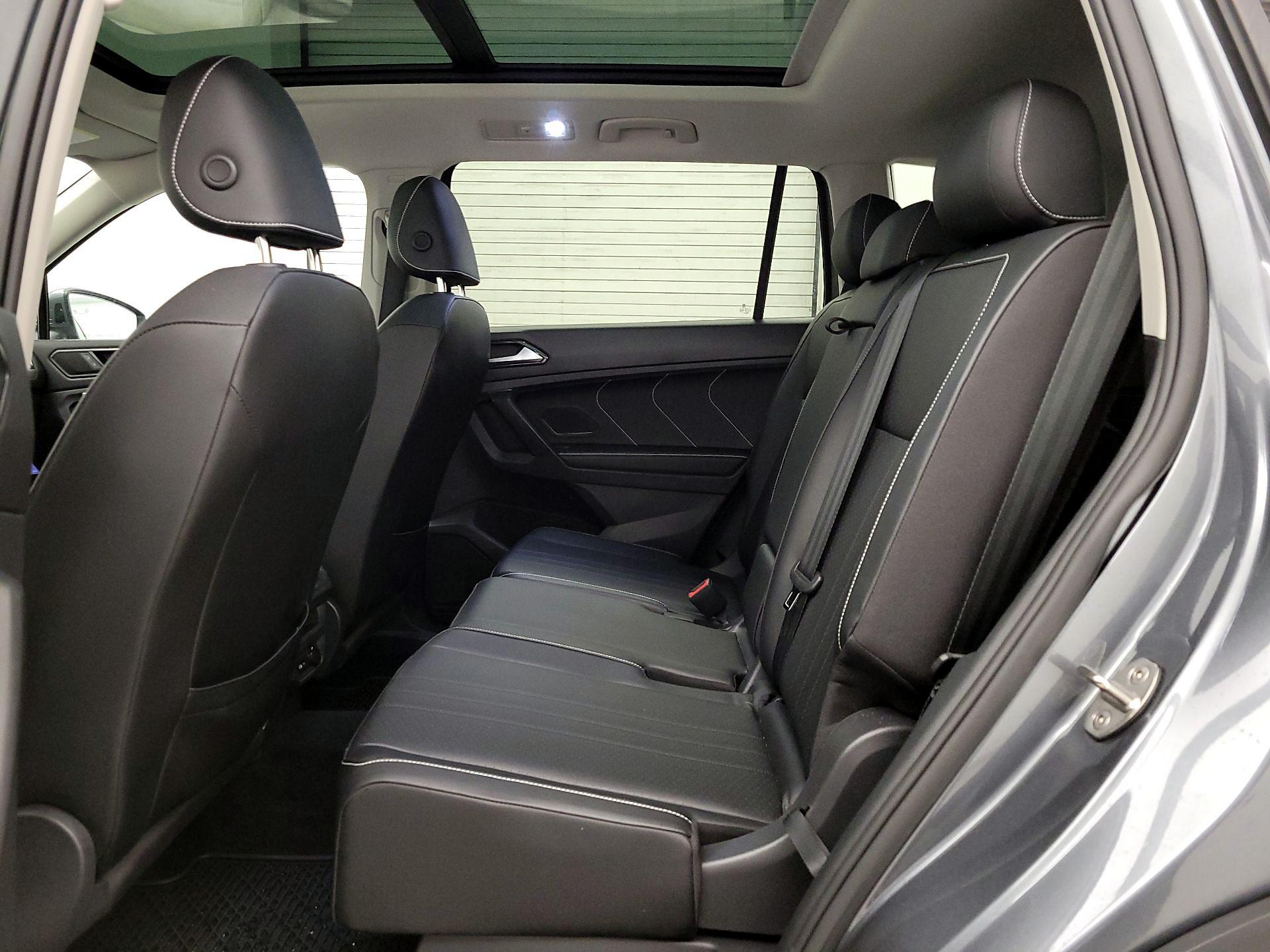 Thumbnail: 2023 Volkswagen Tiguan - 20