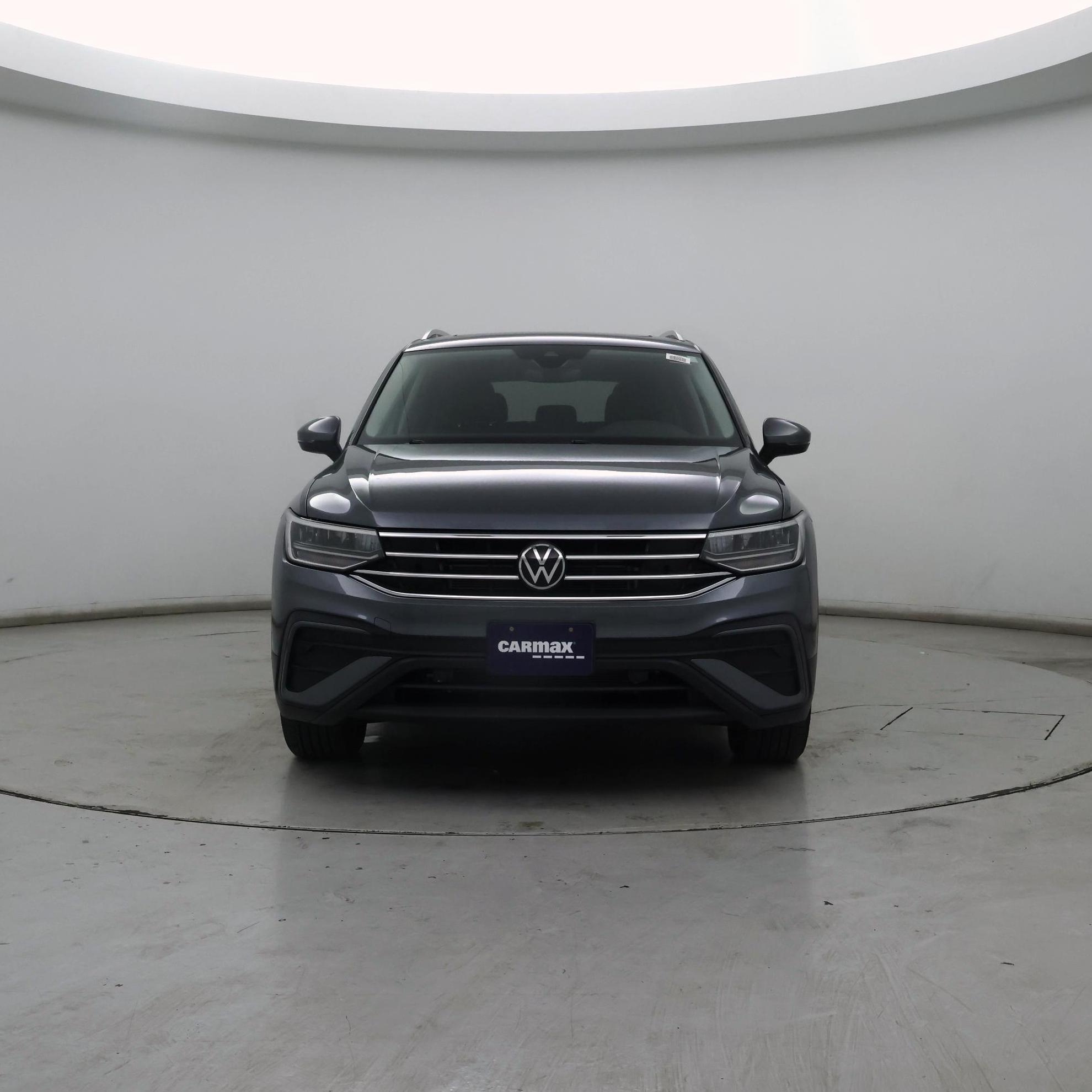 Thumbnail: 2023 Volkswagen Tiguan - 5