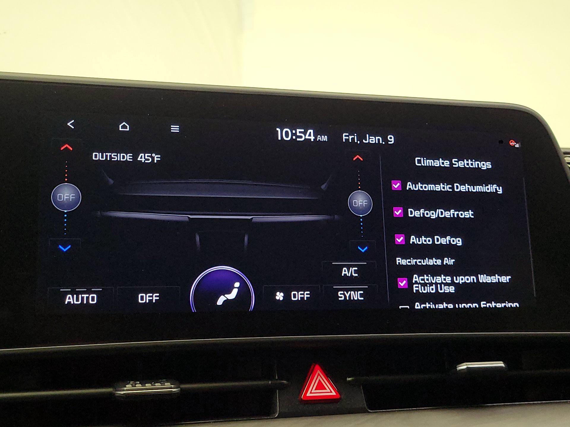 Thumbnail: 2023 Kia Sportage - 17