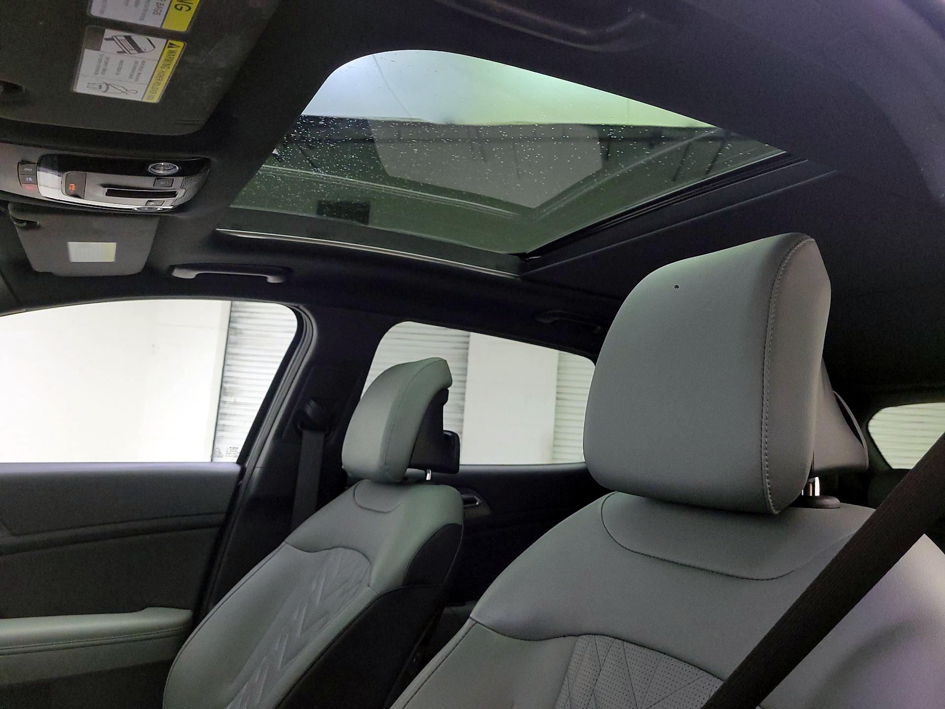 Thumbnail: 2023 Kia Sportage - 20