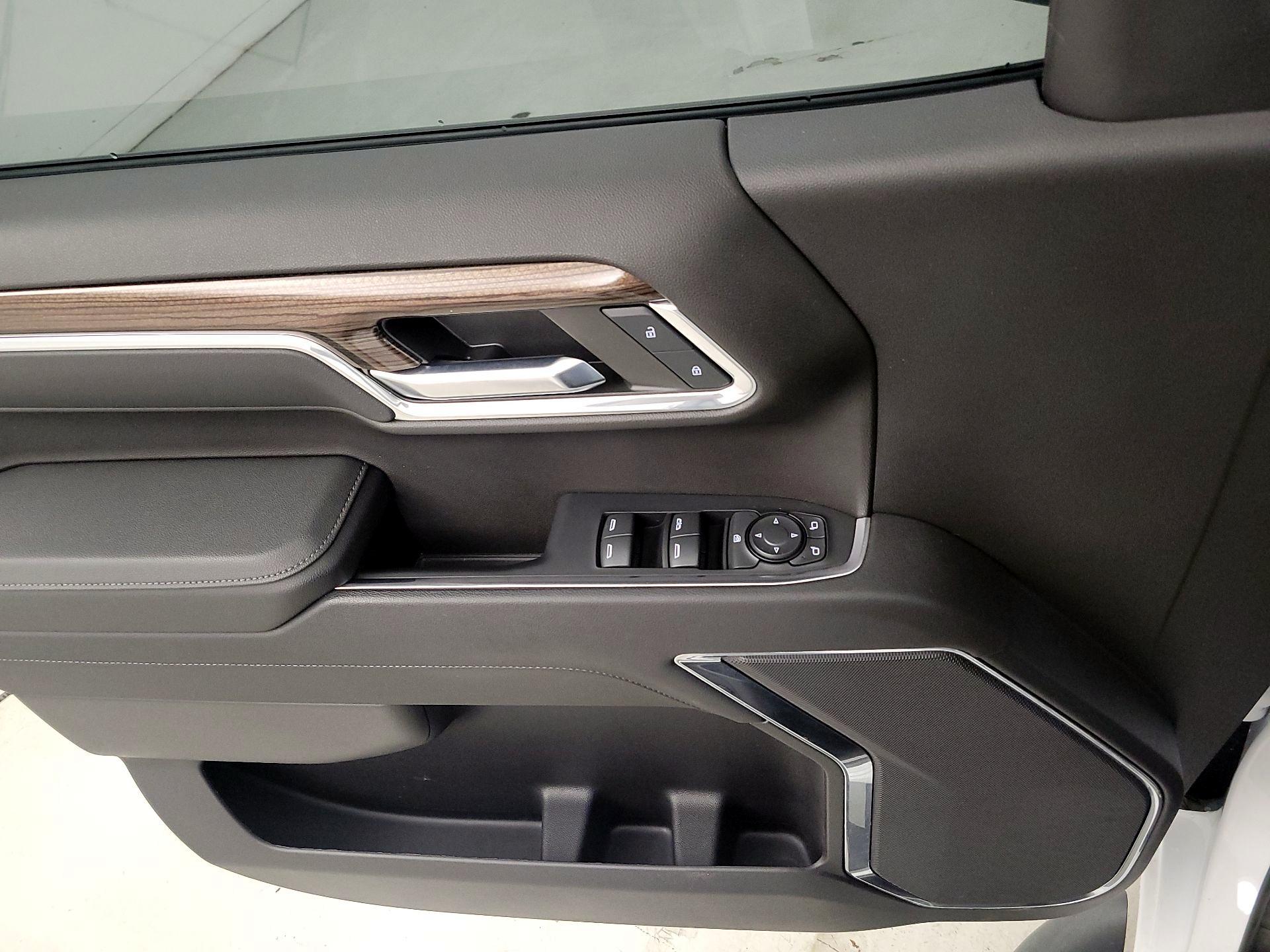 Thumbnail: 2023 Chevrolet Silverado 1500 - 12