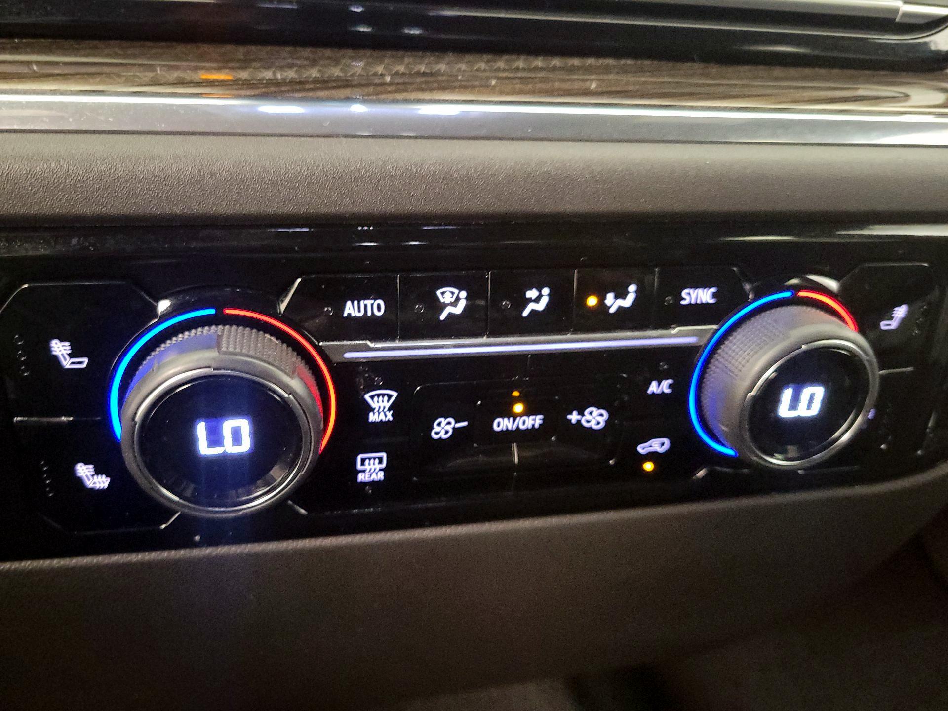 Thumbnail: 2023 Chevrolet Silverado 1500 - 16