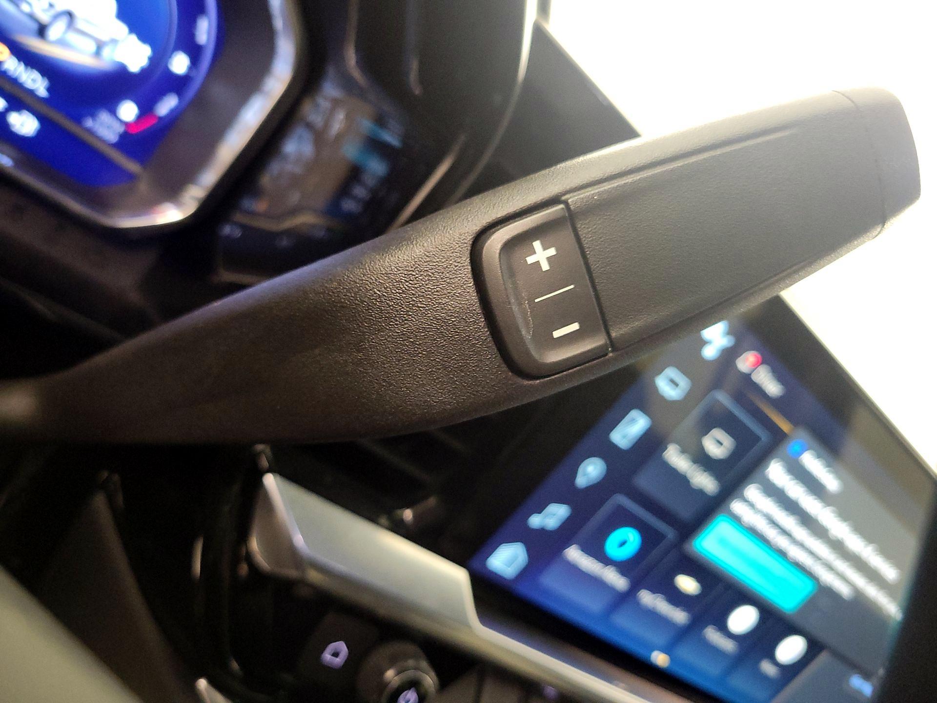 Thumbnail: 2023 Chevrolet Silverado 1500 - 17