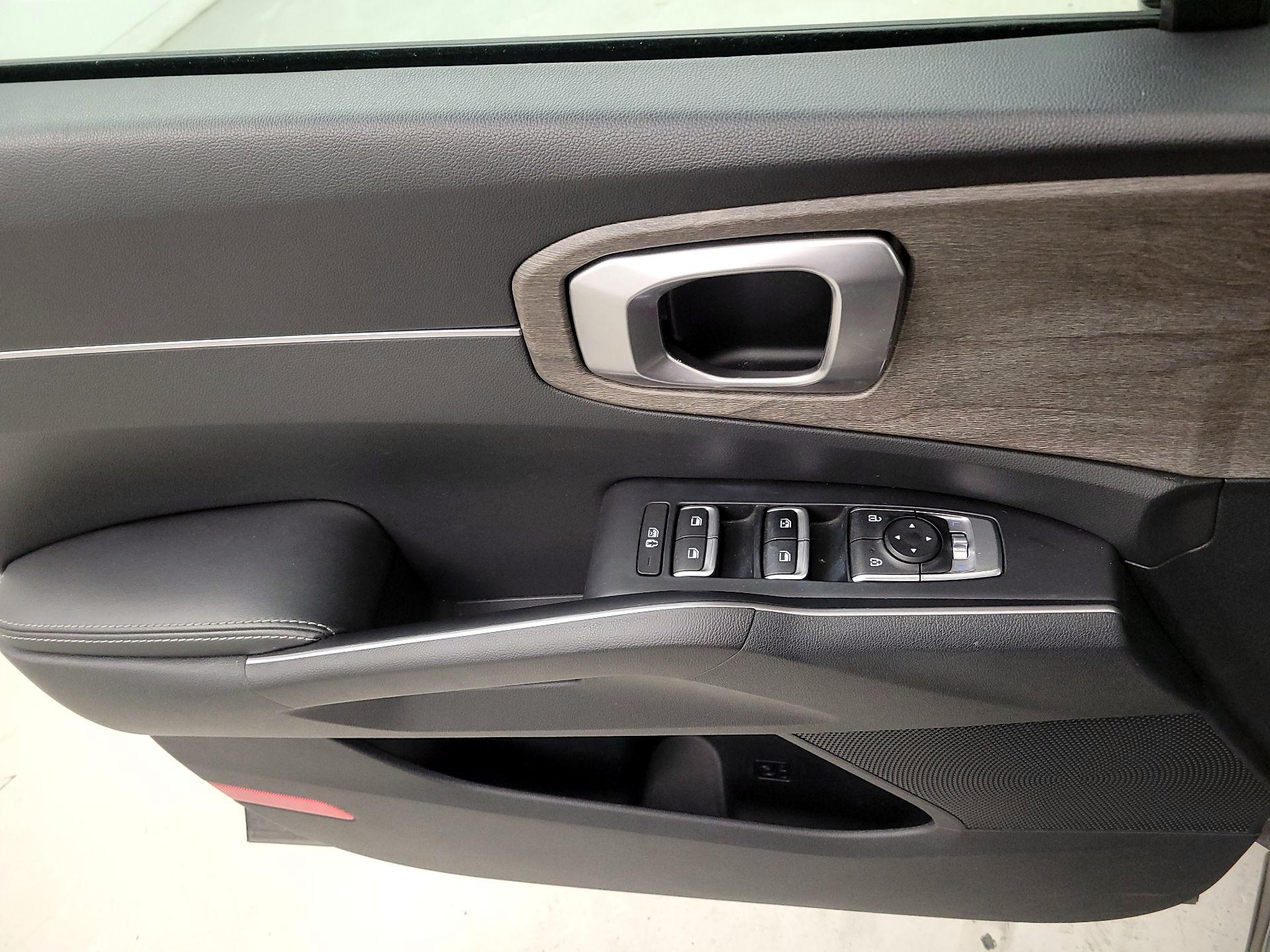 Thumbnail: 2022 Kia Sorento - 12