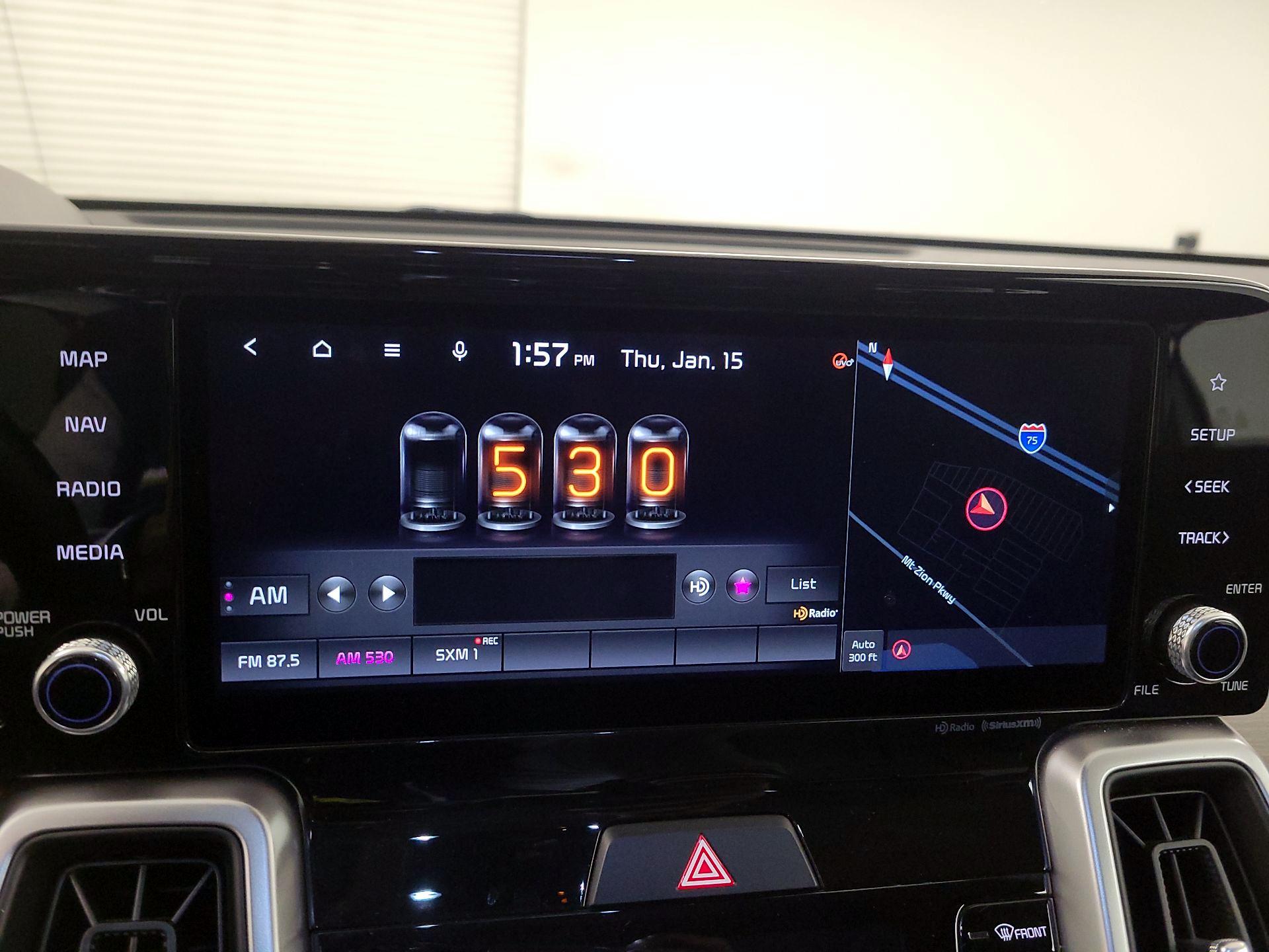 Thumbnail: 2022 Kia Sorento - 16