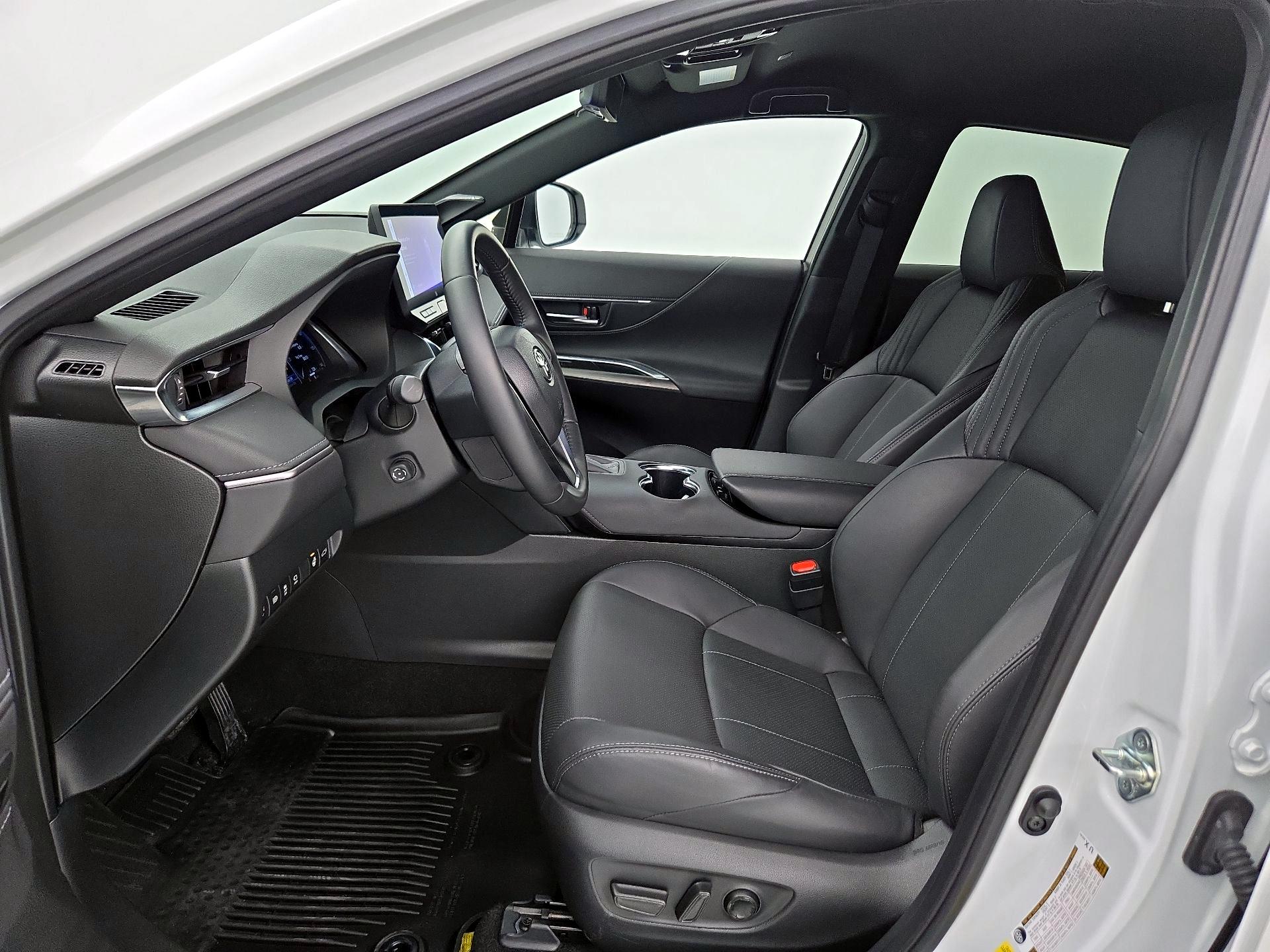 Thumbnail: 2023 Toyota Venza - 11