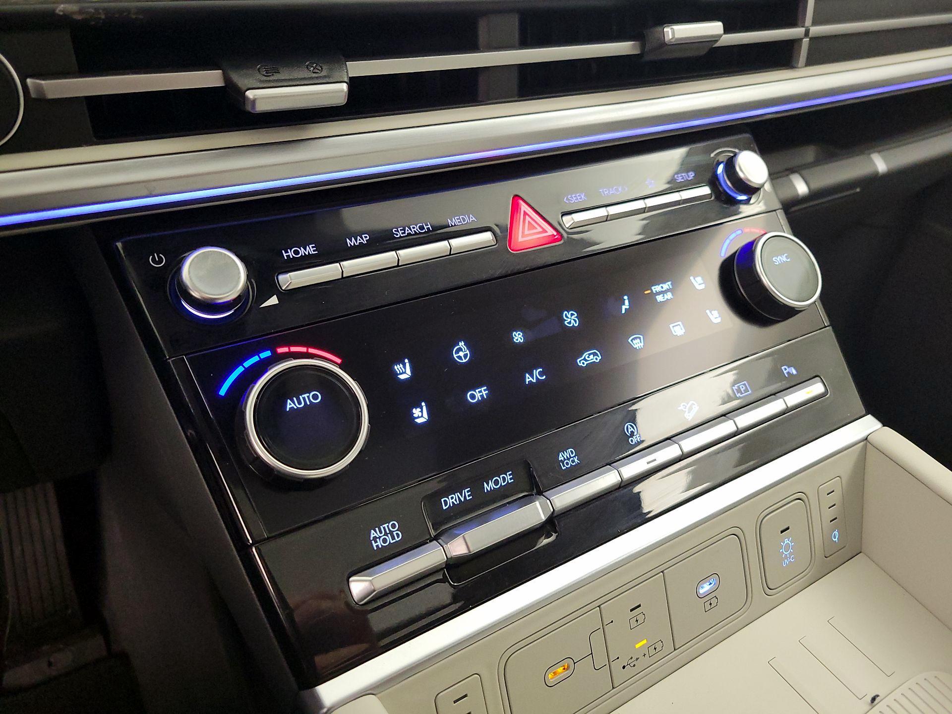 Thumbnail: 2024 Hyundai Santa Fe - 17