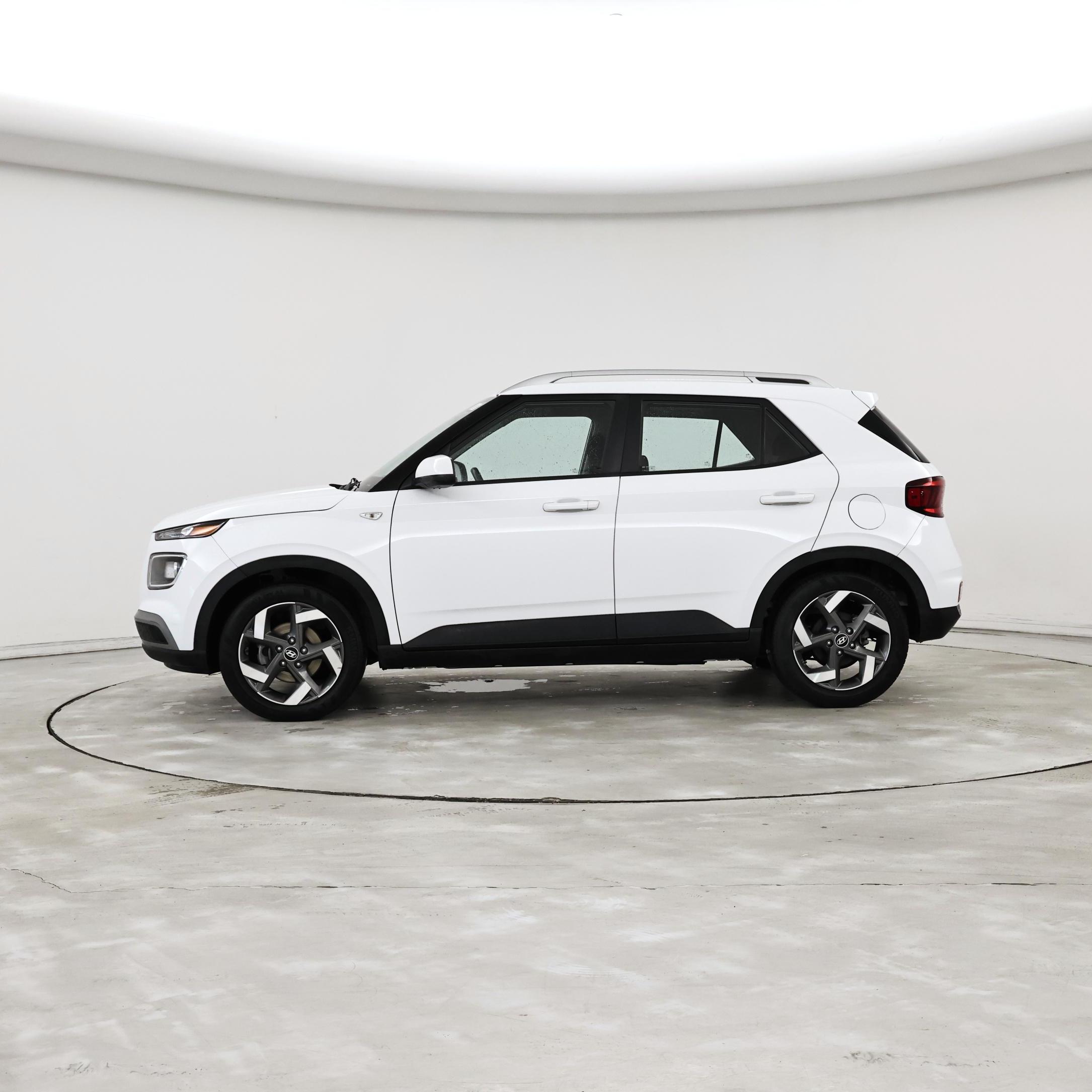 Thumbnail: 2022 Hyundai Venue - 3