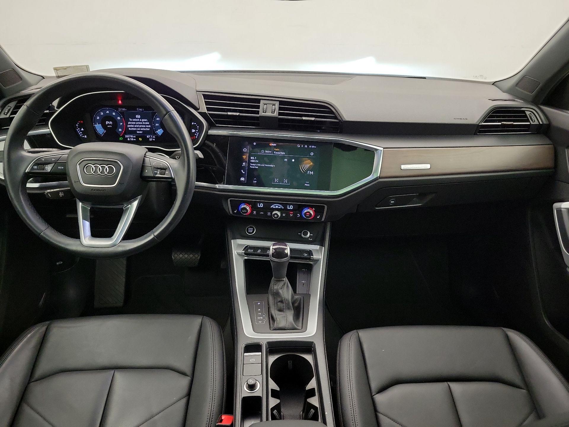 Thumbnail: 2022 Audi Q3 - 9