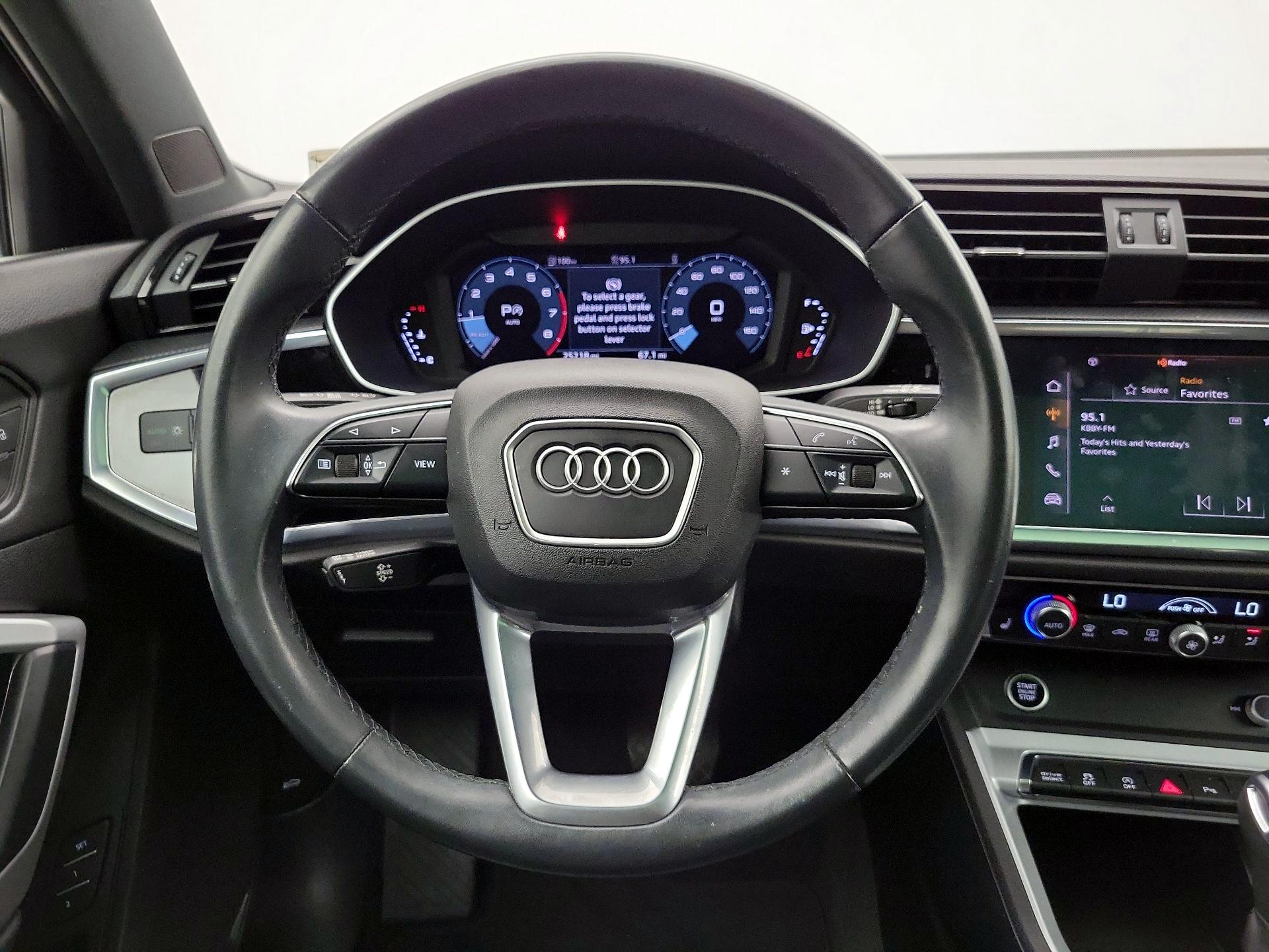 Thumbnail: 2022 Audi Q3 - 10