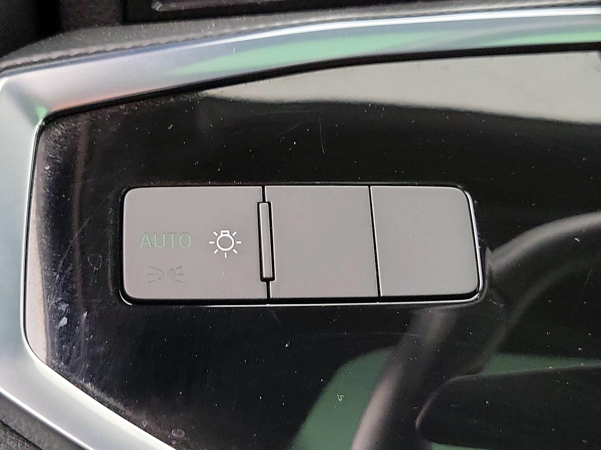 Thumbnail: 2022 Audi Q3 - 13