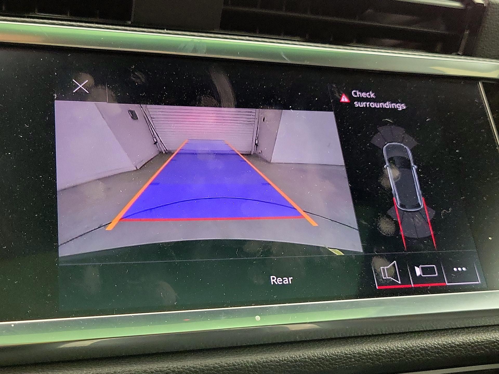 Thumbnail: 2022 Audi Q3 - 14