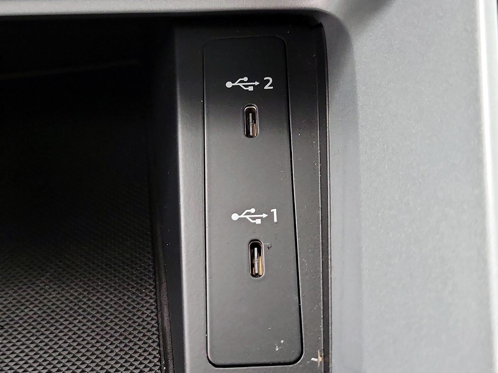 Thumbnail: 2022 Audi Q3 - 18