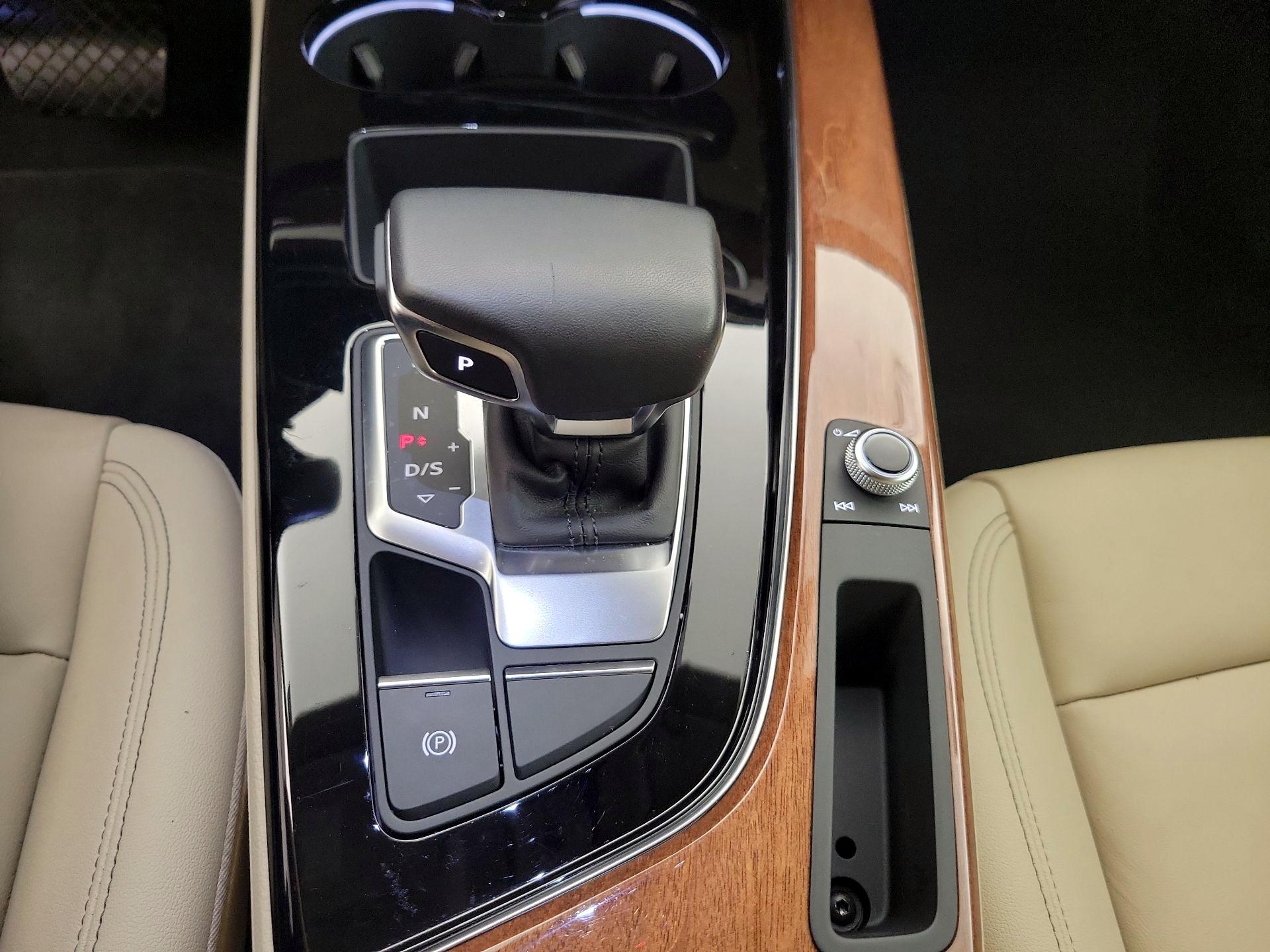 Thumbnail: 2023 Audi A4 - 17