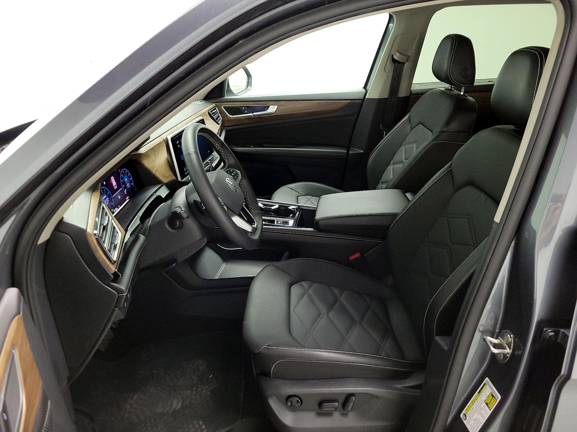 Thumbnail: 2024 Volkswagen Atlas - 11