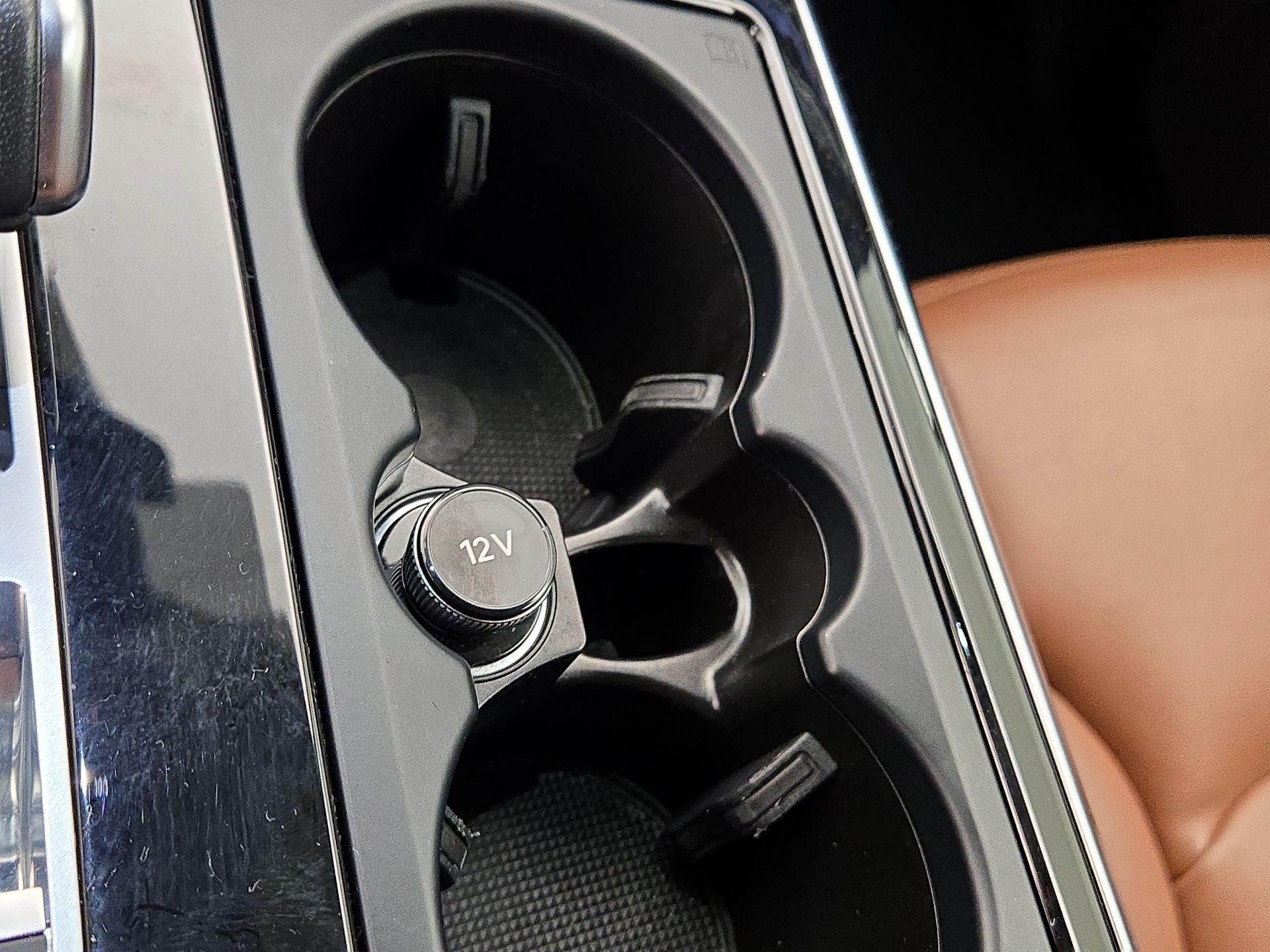 Thumbnail: 2022 Audi Q8 - 18