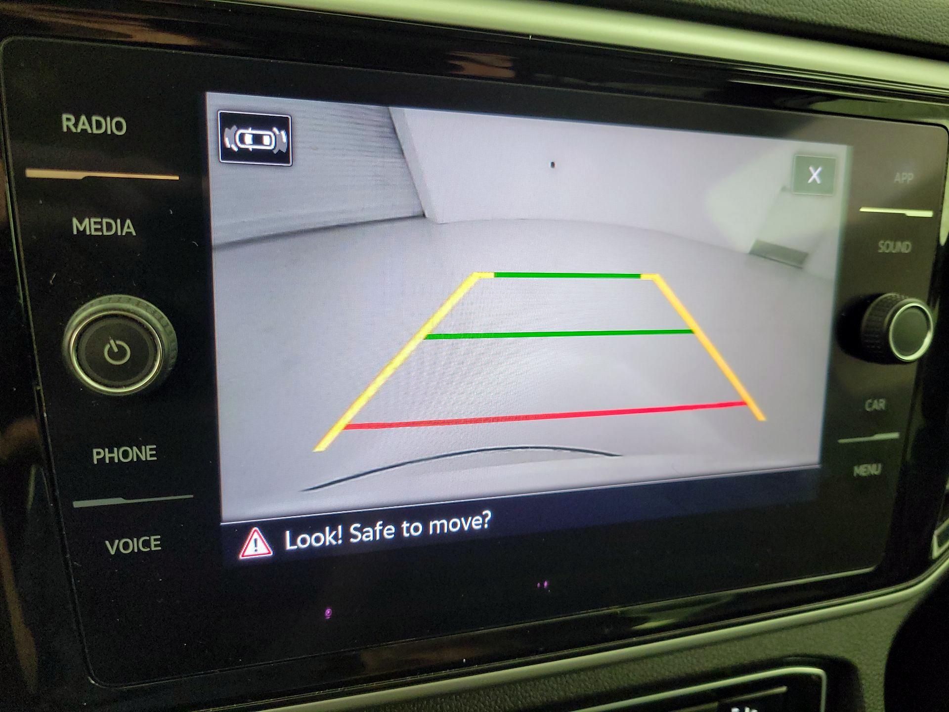 Thumbnail: 2022 Volkswagen Atlas - 14