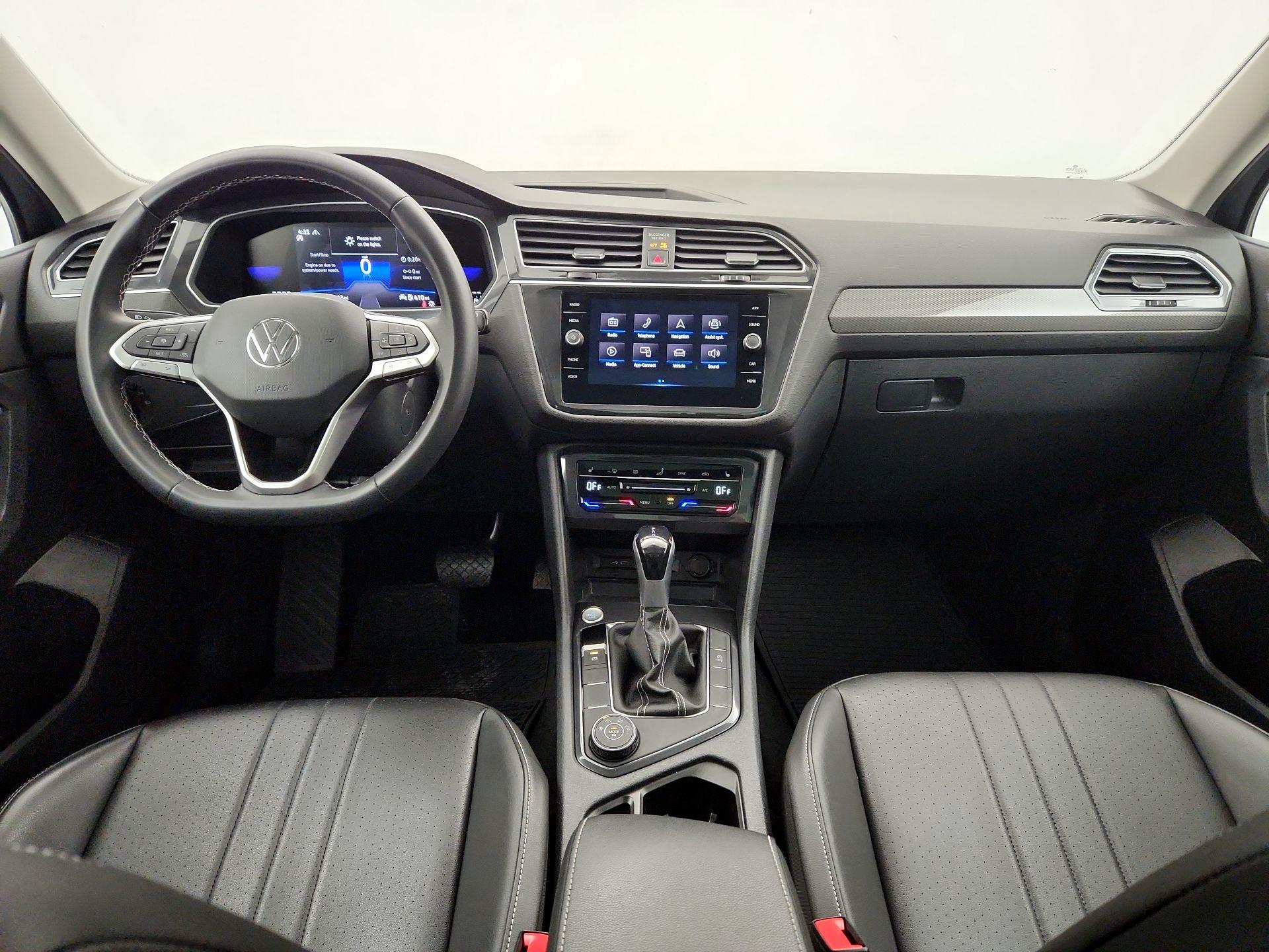 Thumbnail: 2023 Volkswagen Tiguan - 9